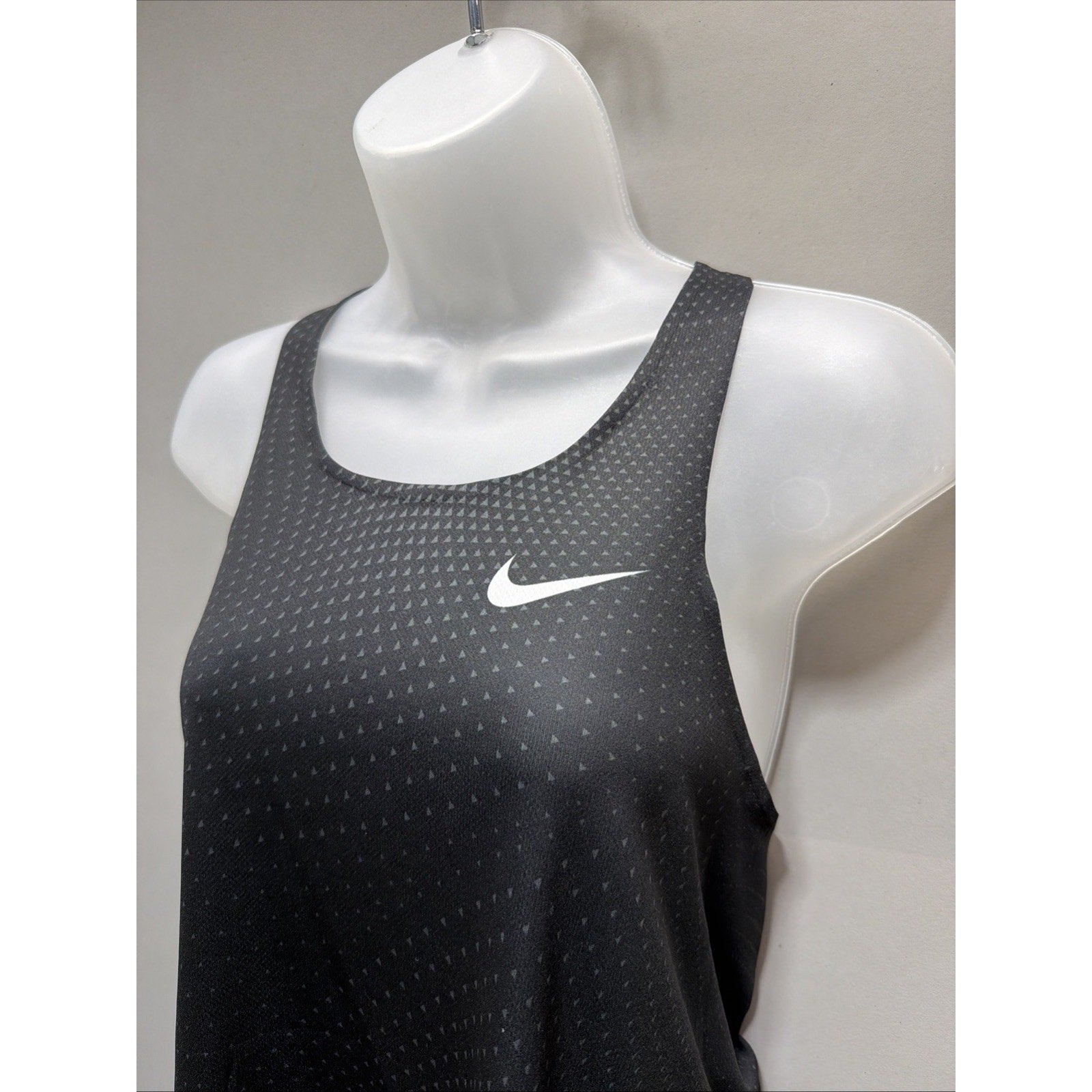 Nike Race Day 2018 Digital Track Running Singlet Women's Medium Black 835974 010