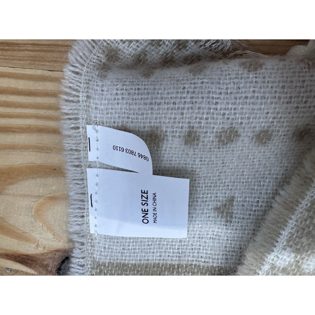 FALLS CREEK NWT ONE SIZE OPEN CARDIGAN Beige & White