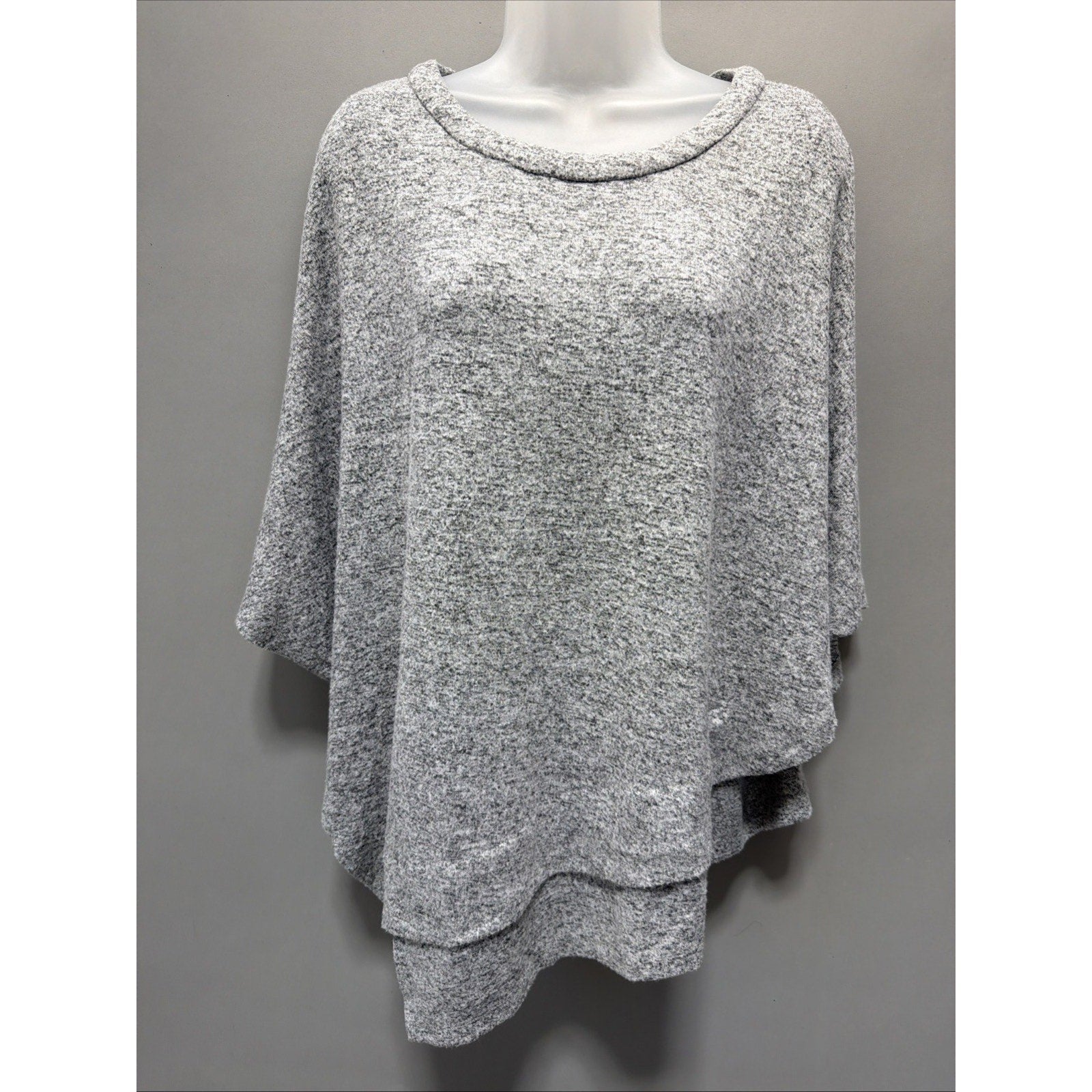 Gibson Latimer Knit Poncho Sweater Oversized Women's Gray S Cozy Chic Lagenlook