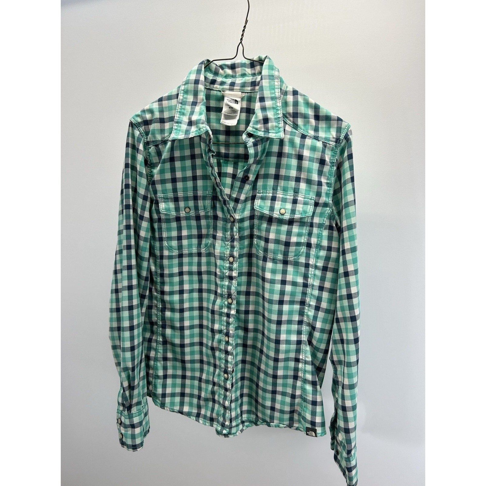The North Face Women M Green Plaid Long Sleeve Pearl Button Down Outdoors