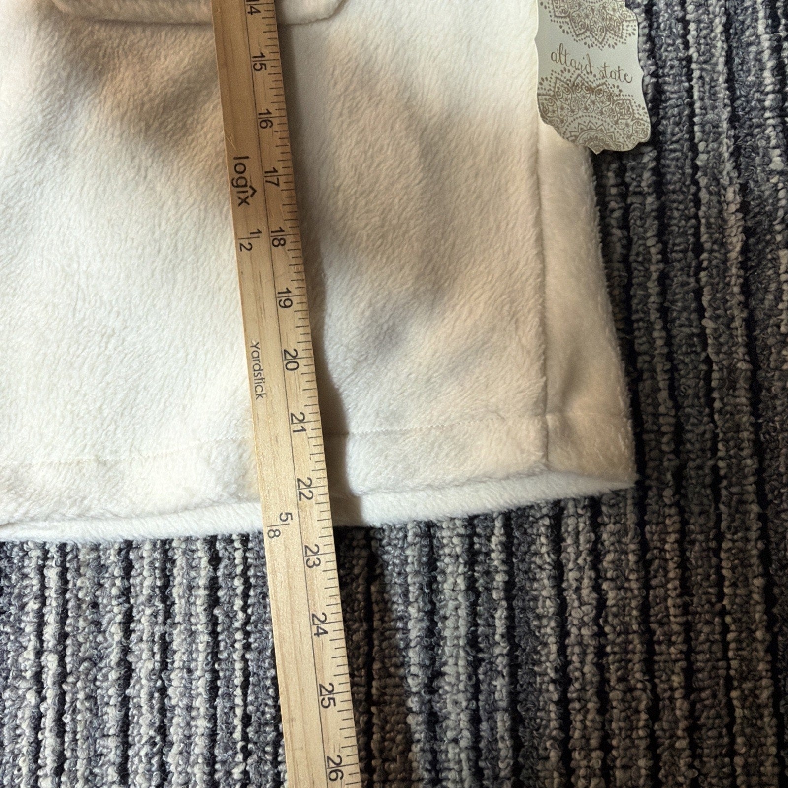 NWT Altar’d State Cream Oversized Super Soft Shacket Size Medium