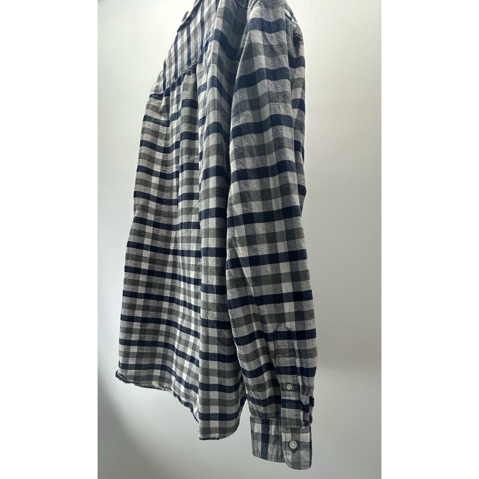 Old Navy Men’s Navy - Gray Plaid Slim Fit The Classic Shirt Size XXL .