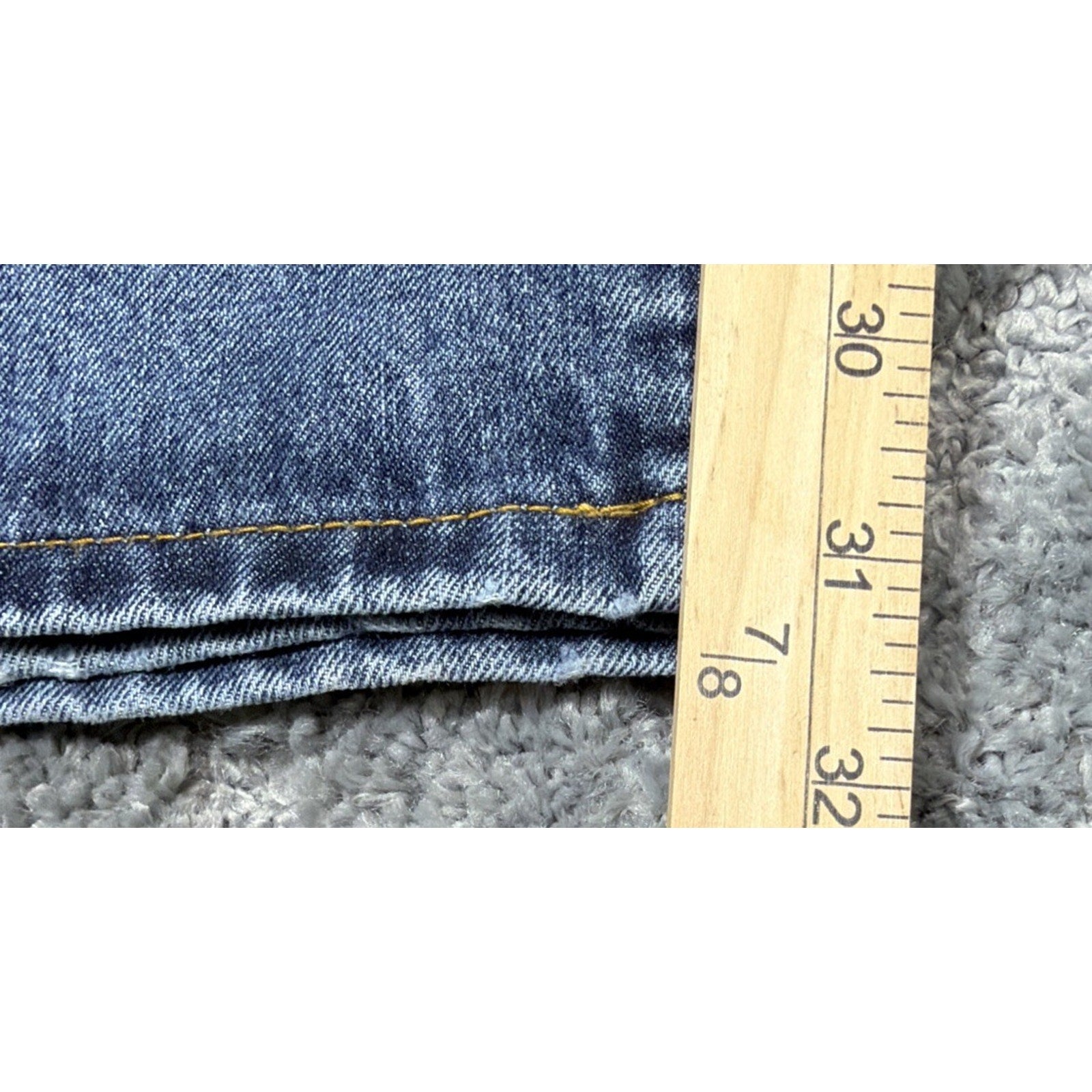 Denim Jeans Izod Mens 48X32 Relaxed Fit Factory Fade Straight Leg