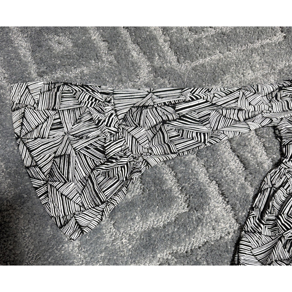 Cupio Cold Shoulder Bell Sleeve Embroidered Lagenlook Top Size Large