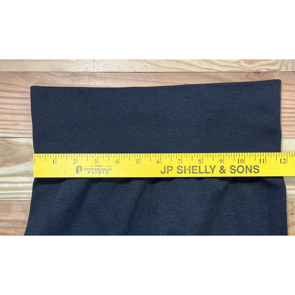 Lululemon Seamlessly Street Crop Heathered Black Size 4 EUC