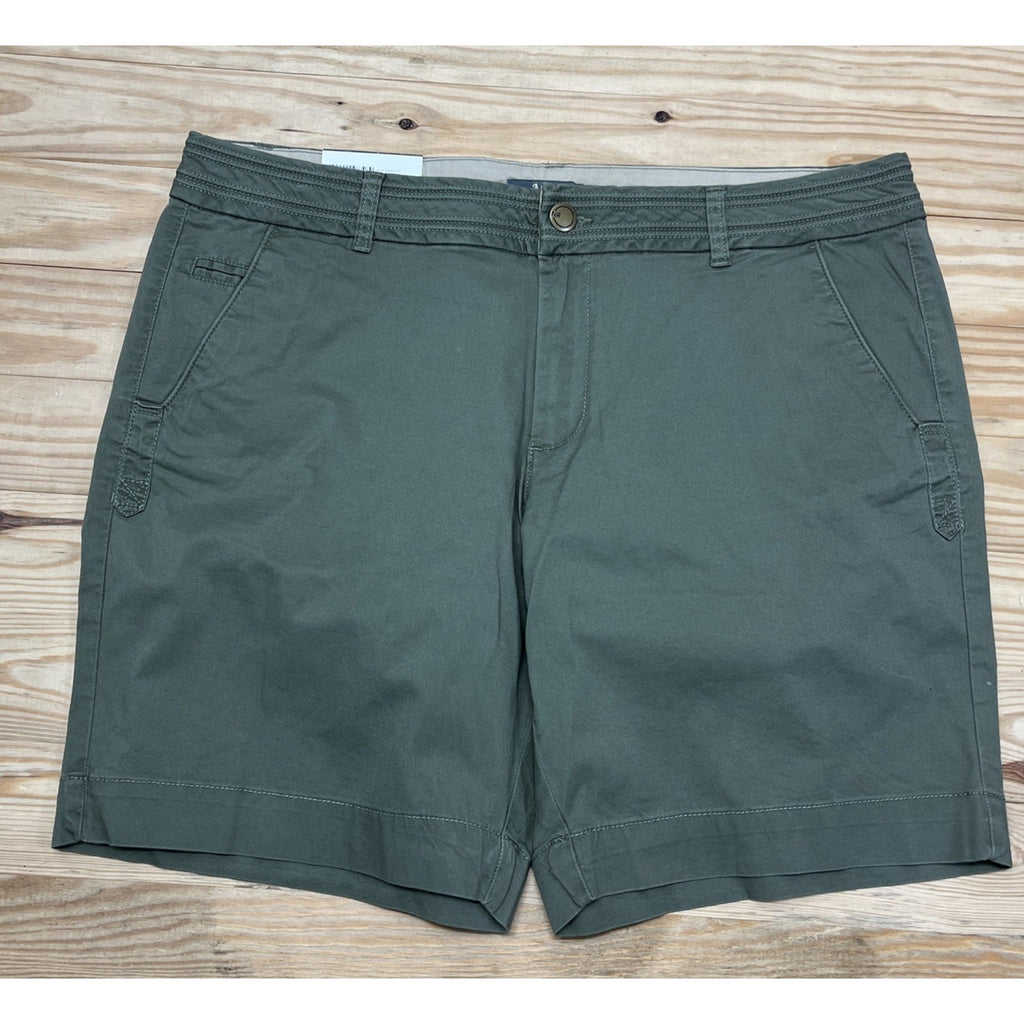 NWT Natural Reflections Women's Dusty Olive Cotton/Spandex Chino Shorts size 18