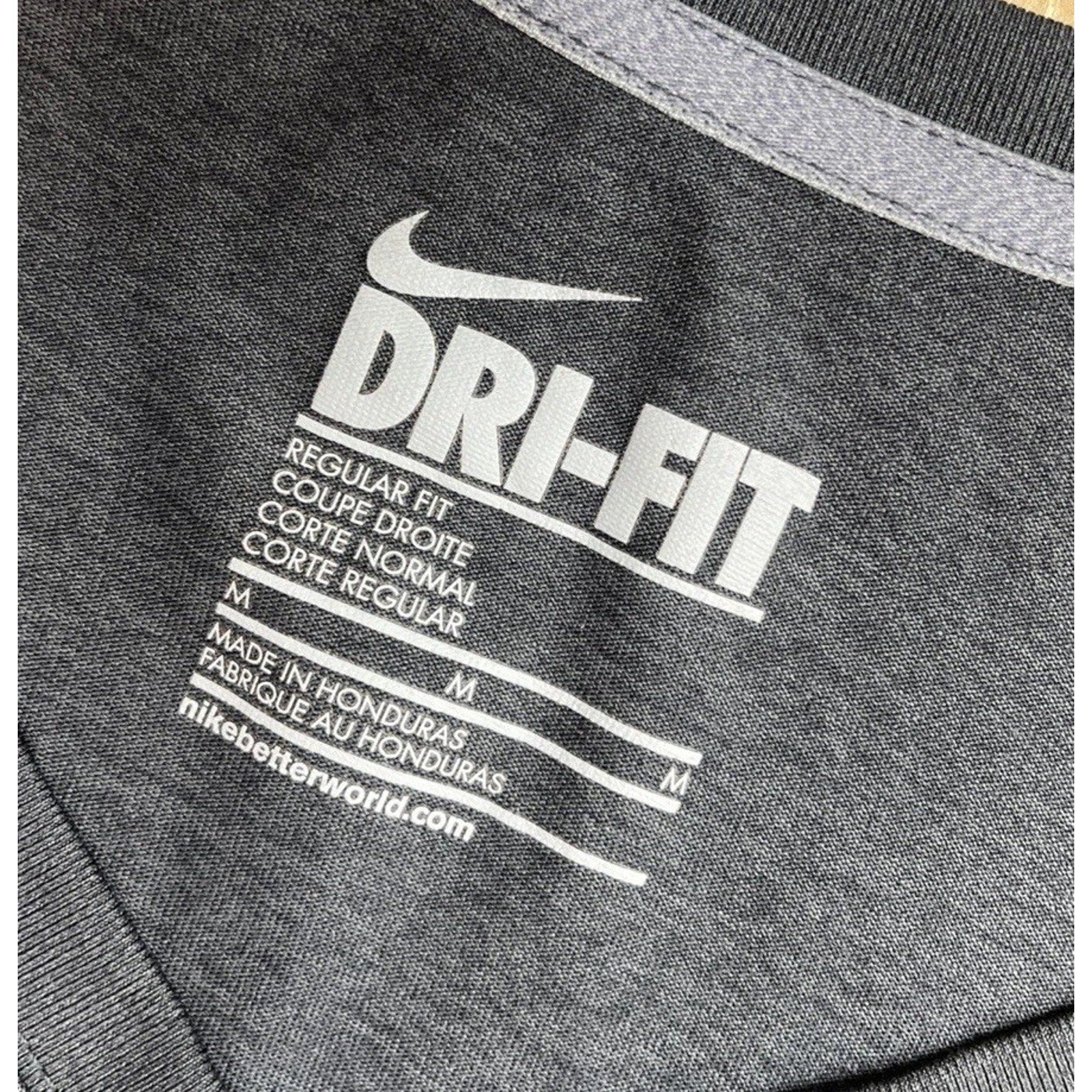 Nike Dri-FIT V-Neck T-Shirt / M/ Dark Grey / Short-Sleeve / Regular Fit