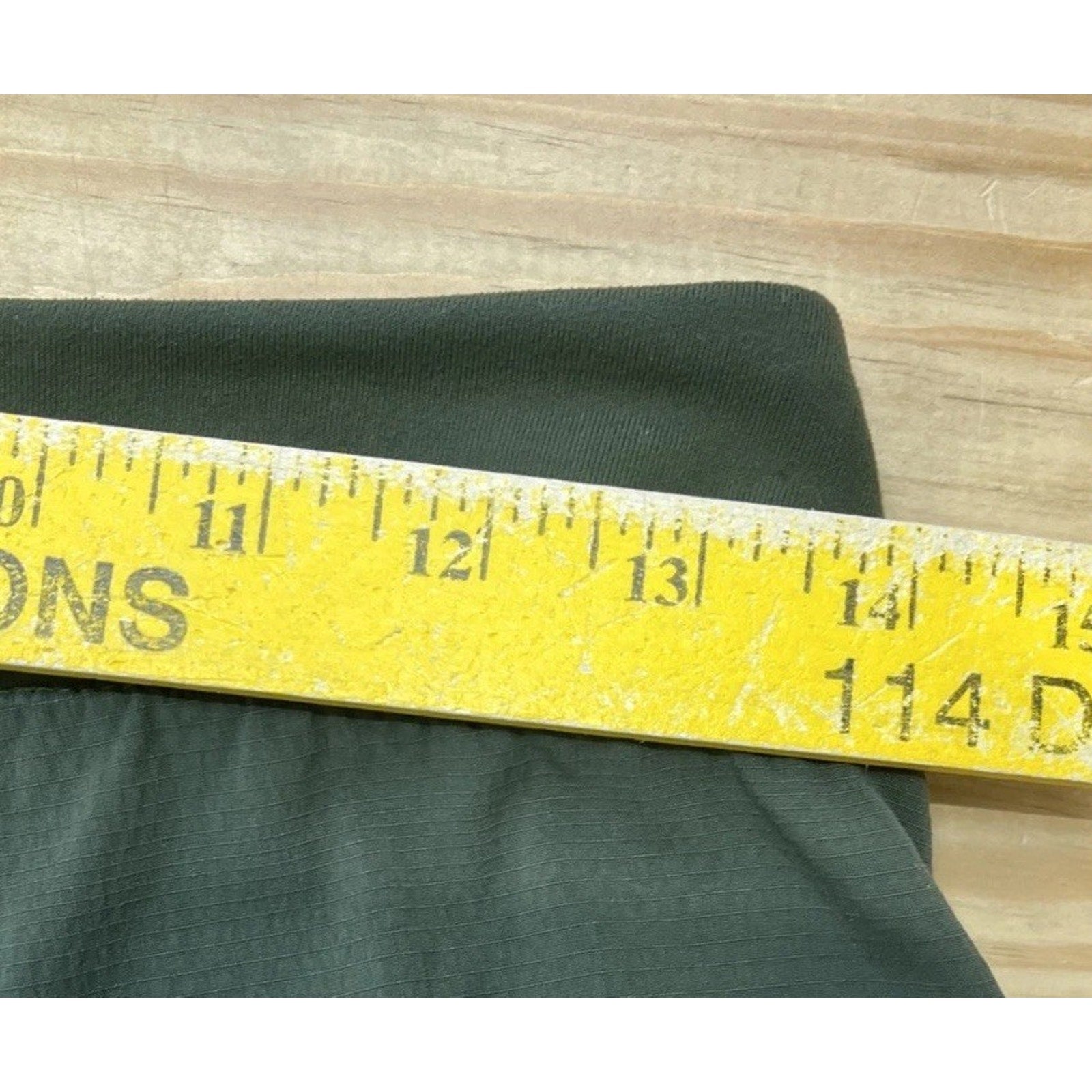 Athleta Trekkie 2.0 Joggers Women's 2 Army Green Stretch Fabric Slim Leg Cuffed