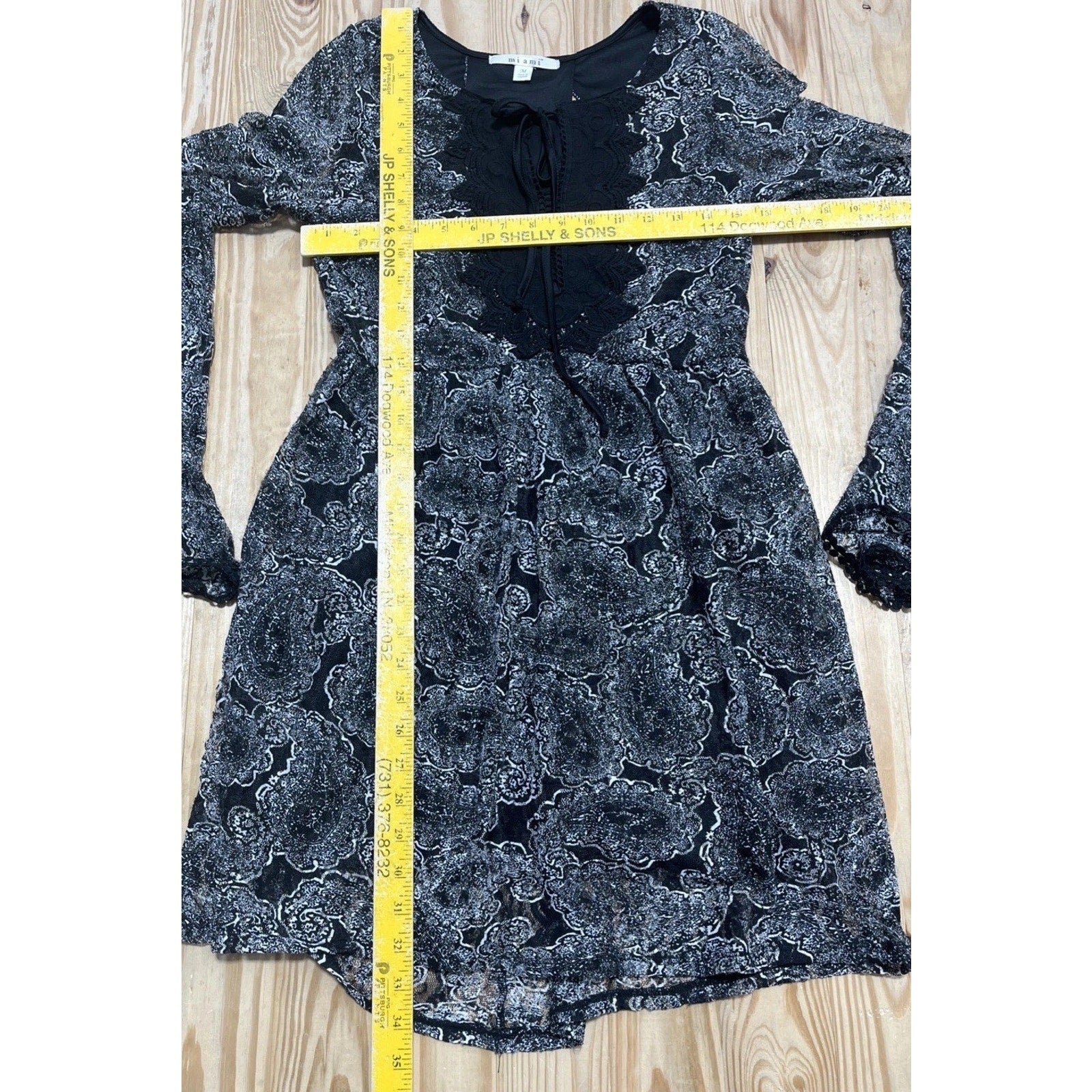 MI AMI Women Mini Peasant Dress Size Medium Paisley Lace Embroidered Pullover