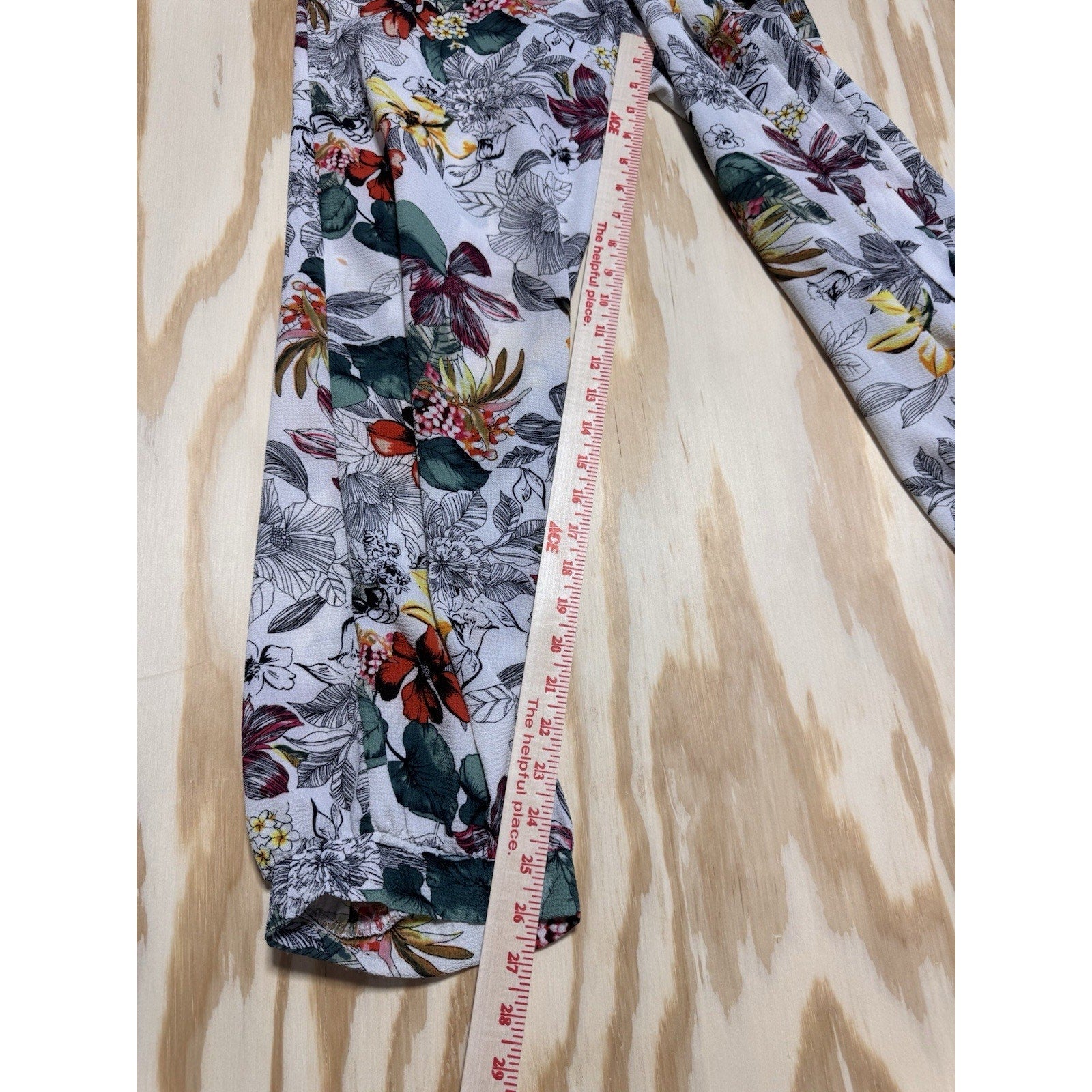 Shop 17 Floral Jumpsuit Women’s Size Large Large Multi-colored Wide Leg Tied