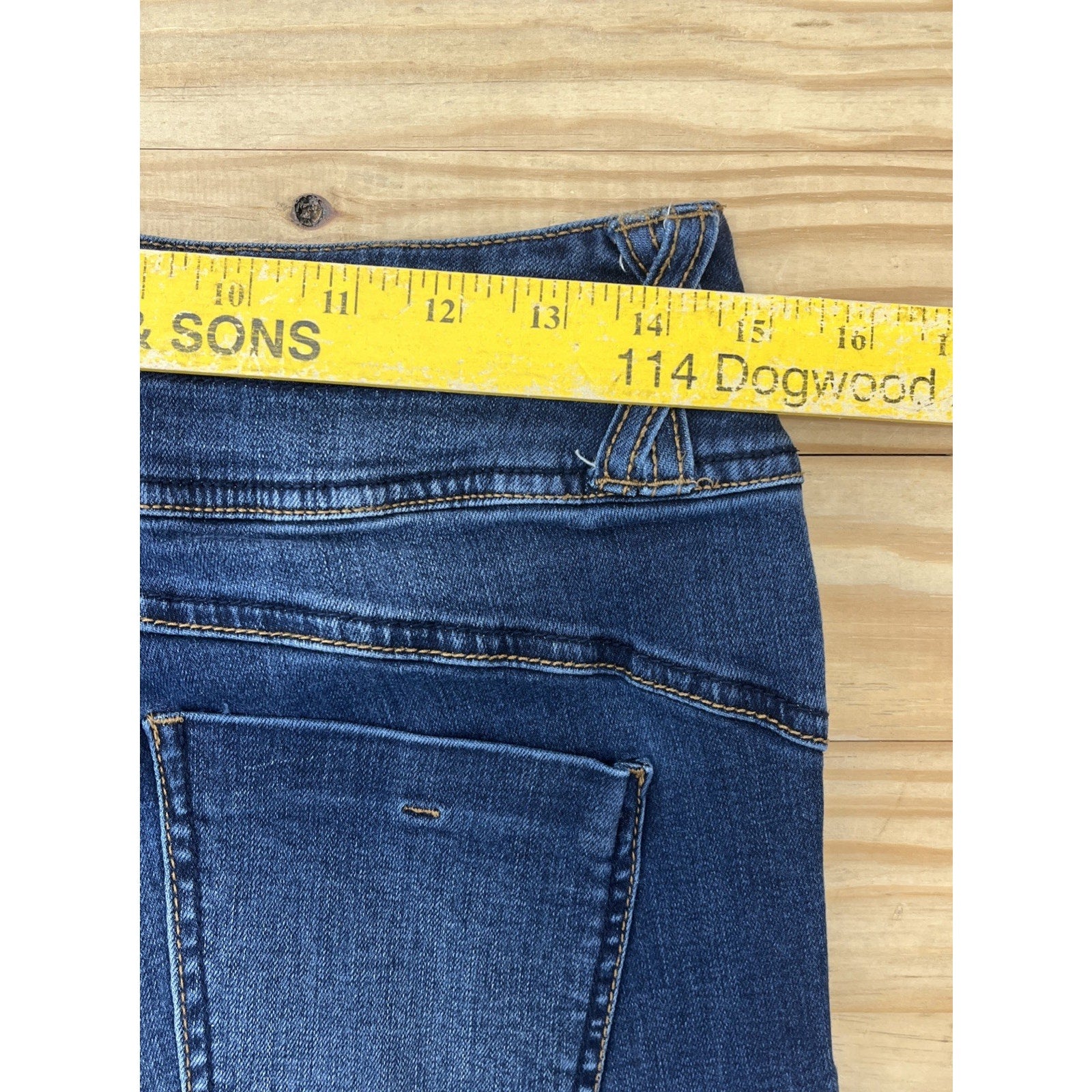 Est 1946 Denim Cato Jeans Super High Hi-Rise Flare Stretch Size 12 Dark Wash