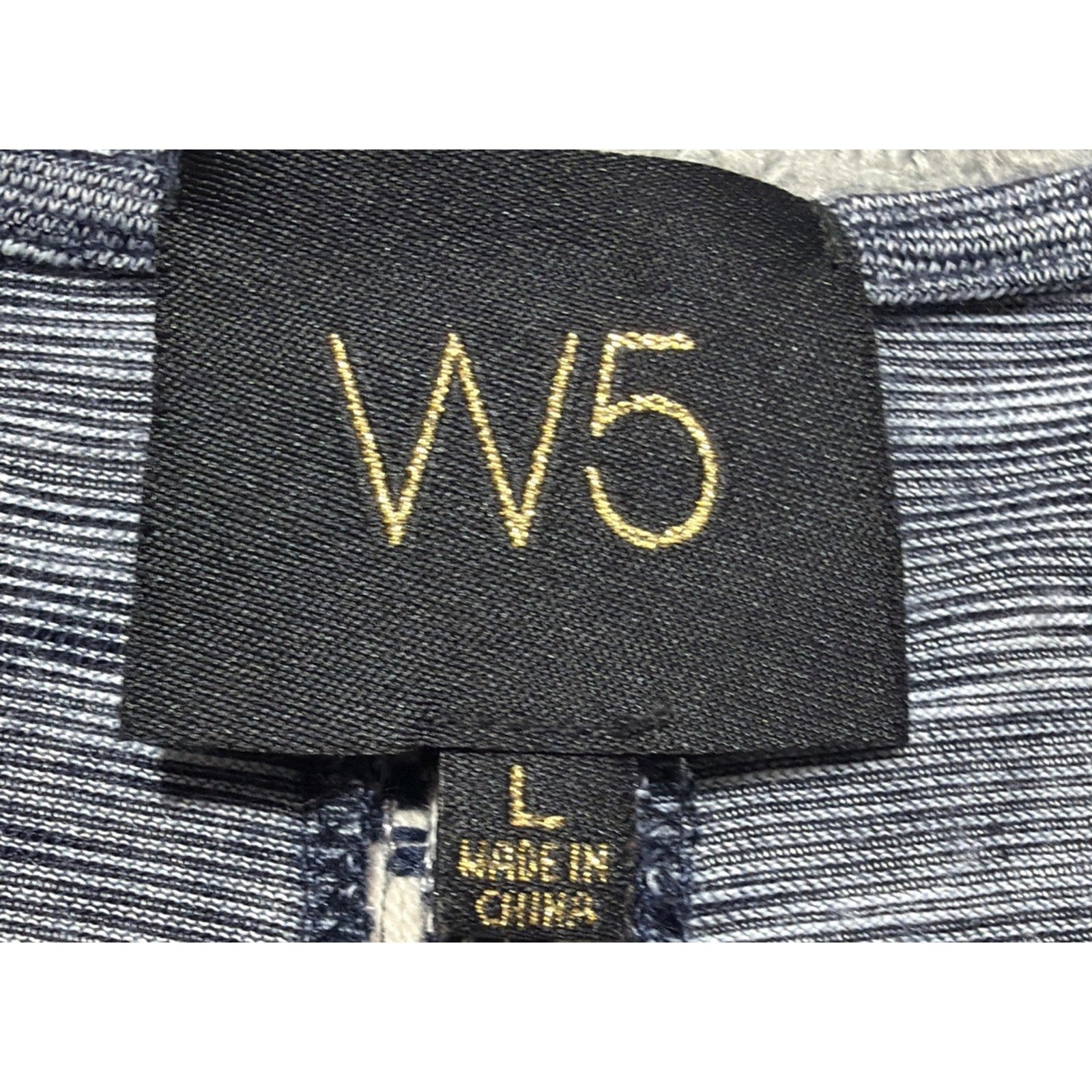 Anthropology W5 Womens Top Sz L Blue White Blouse Aztec Trimmed Arms