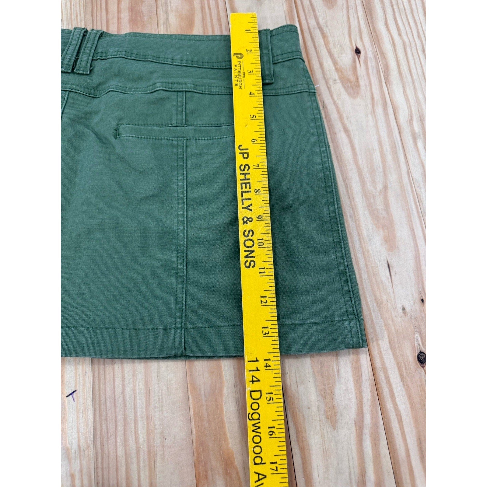 Soundgirl Y2K Green Jean Skirt Measures Full Front Buttons, Pockets Women’s 30