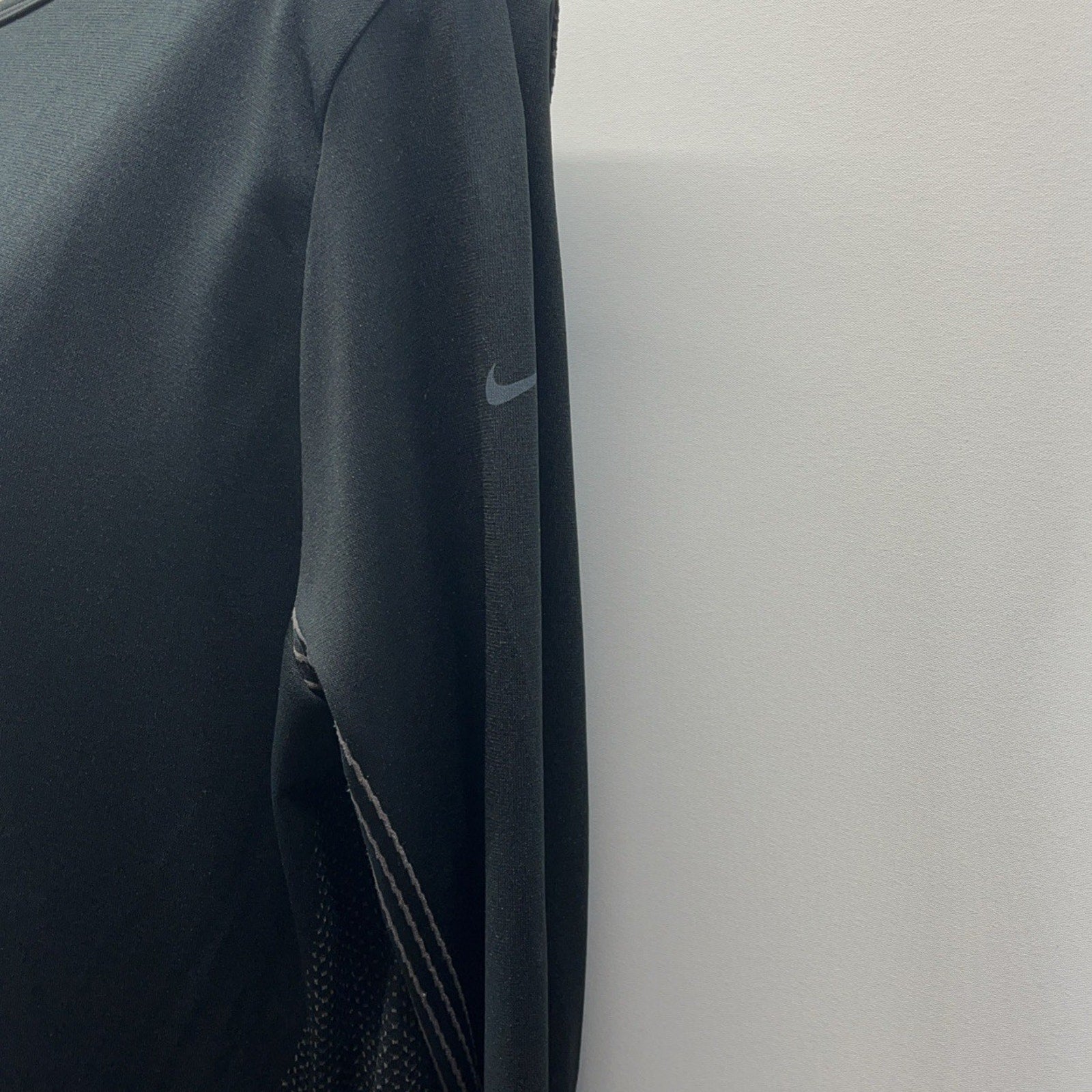 Nike Womens Dri Fit Running Reflective Long Sleeve Black Shirt Size XL