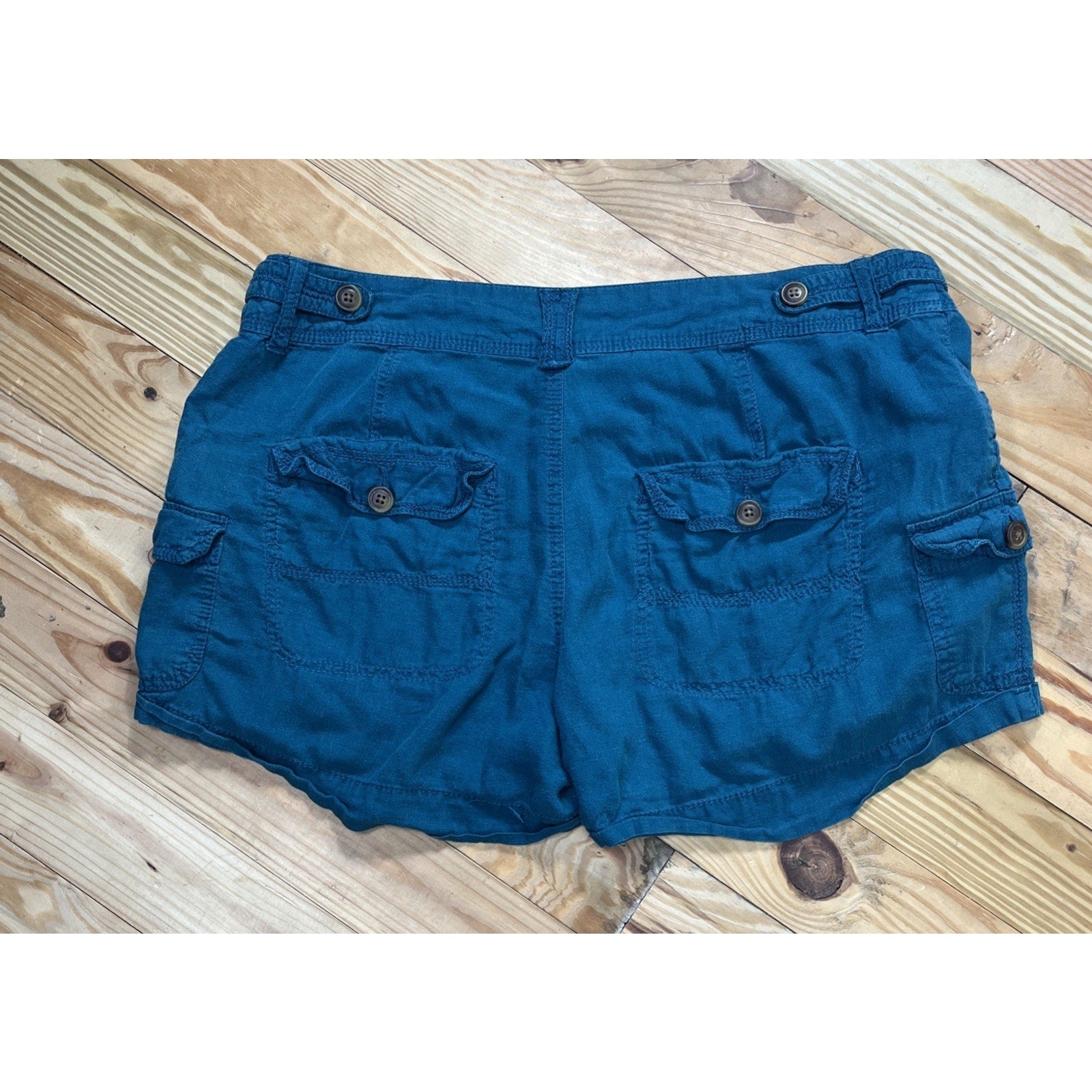 Maurice’s cuffed leg Linen Blend shorts size 11/12 regular