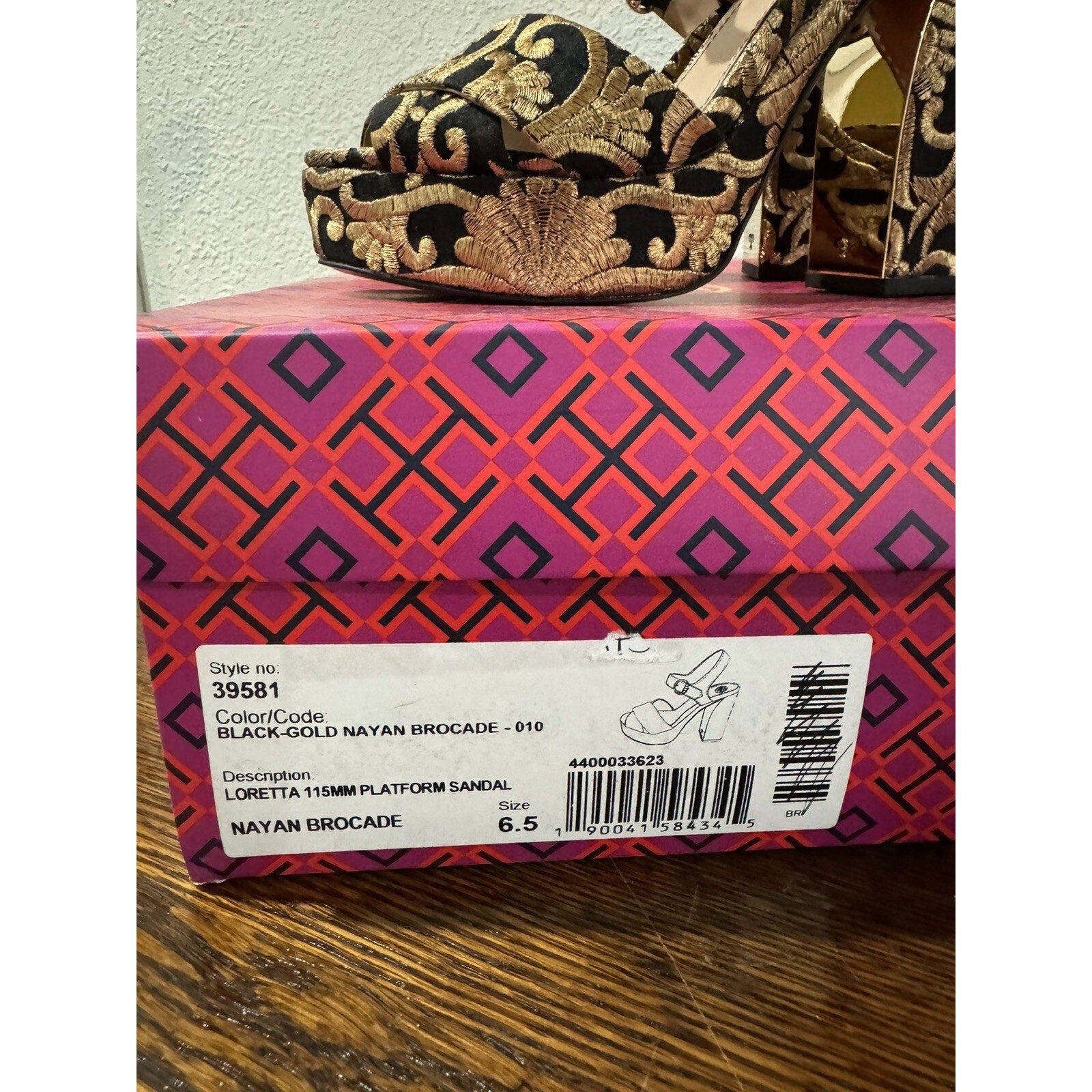 Tory Burch Loretta Embroidered Platform Sandals Black/gold 6.5 NWB