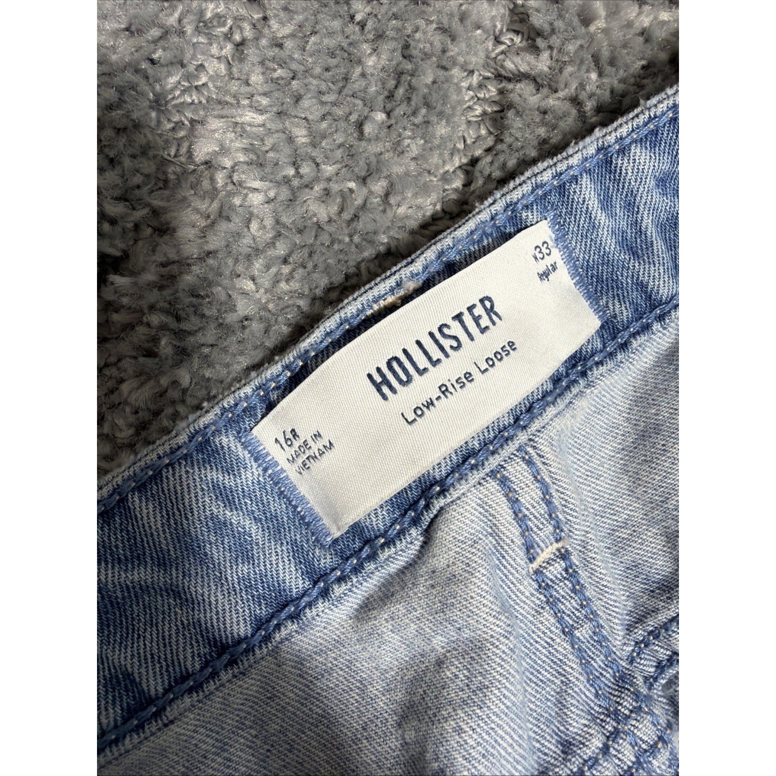 Hollister Womens Low Rise Loose Straight Leg Denim Jeans Size 16R 40x31
