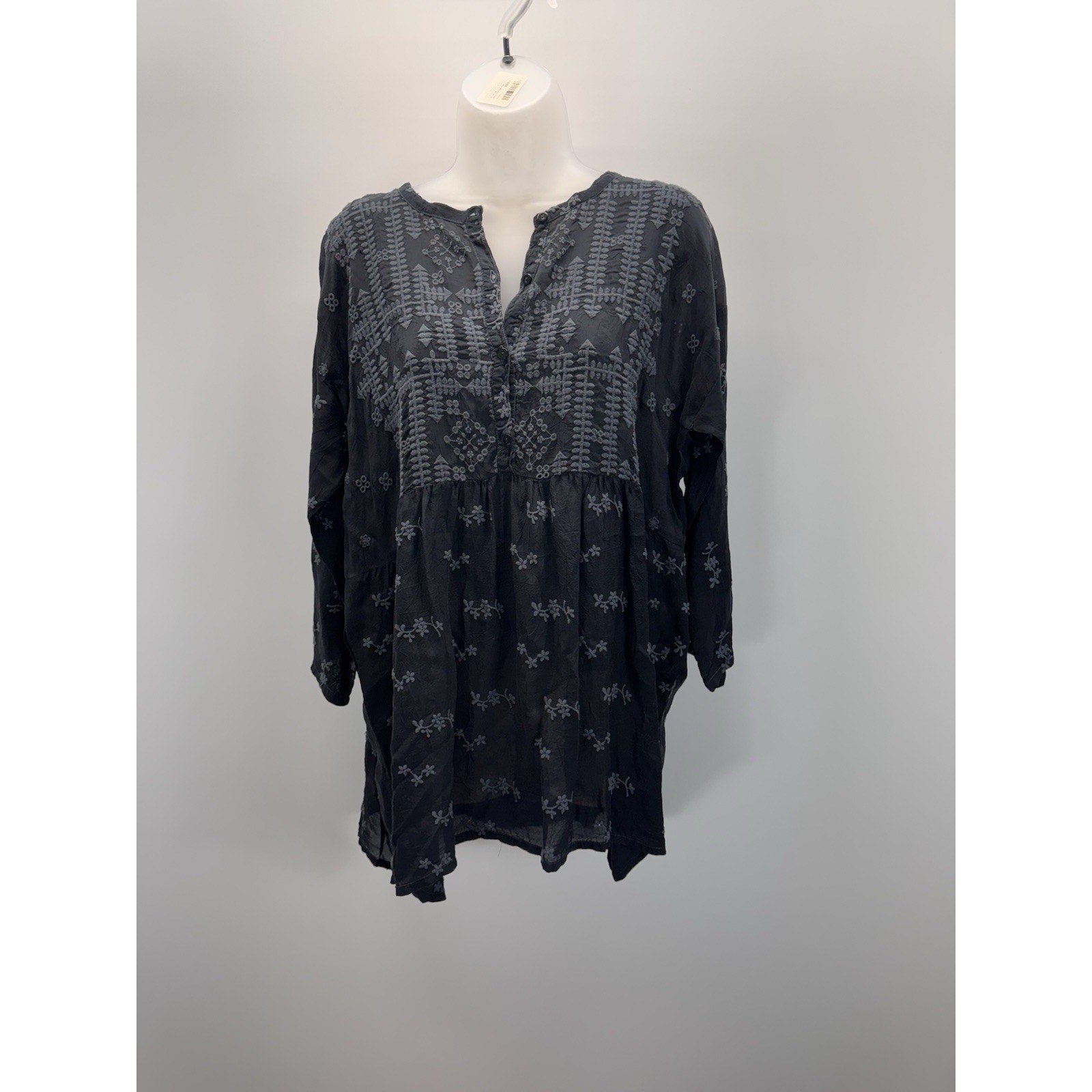 Johnny Was Blouse Women’s S Black Embroidered Aztec Tunic