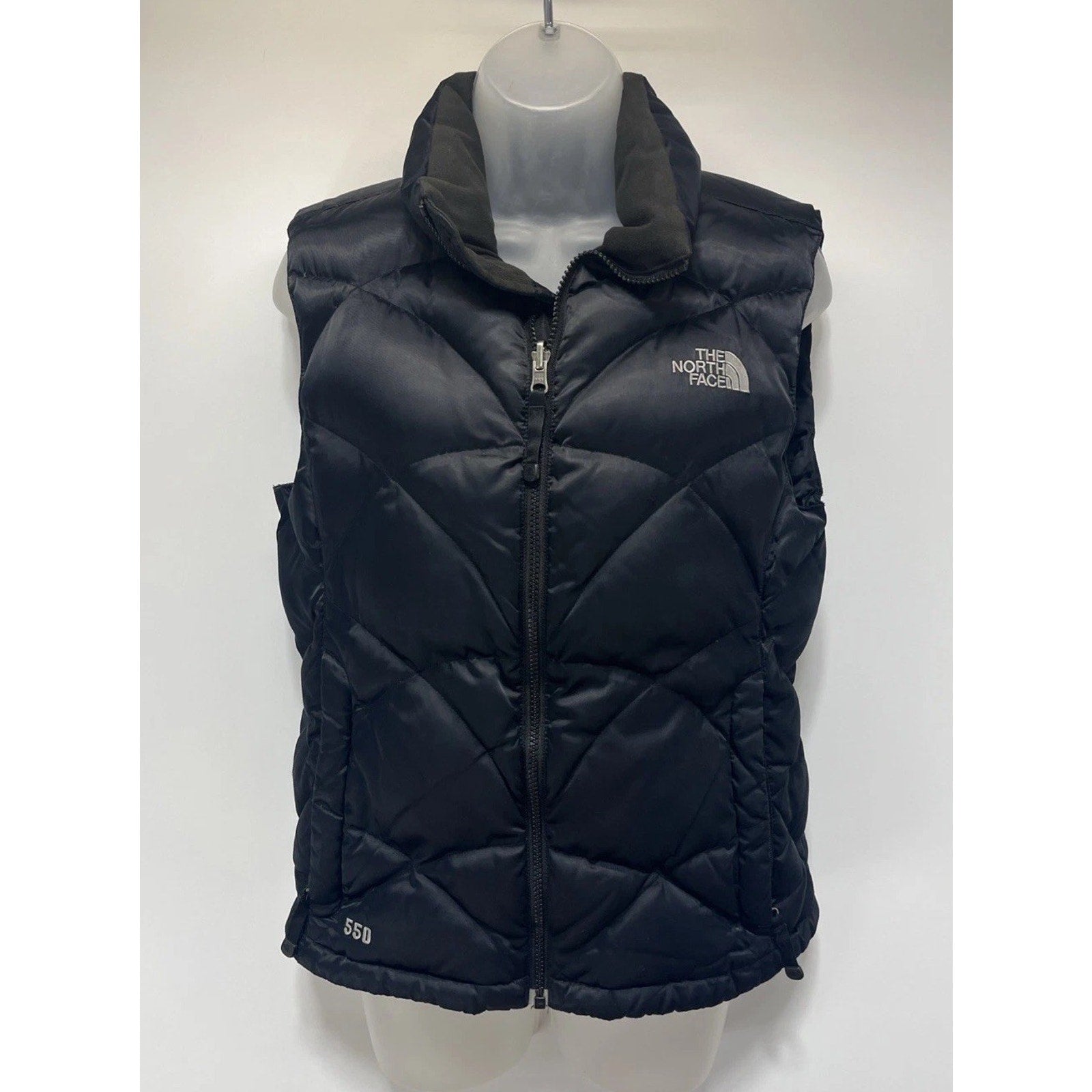 The North Face 550 Down Quilt Dark Black Puffer Vest, Women’s Size S