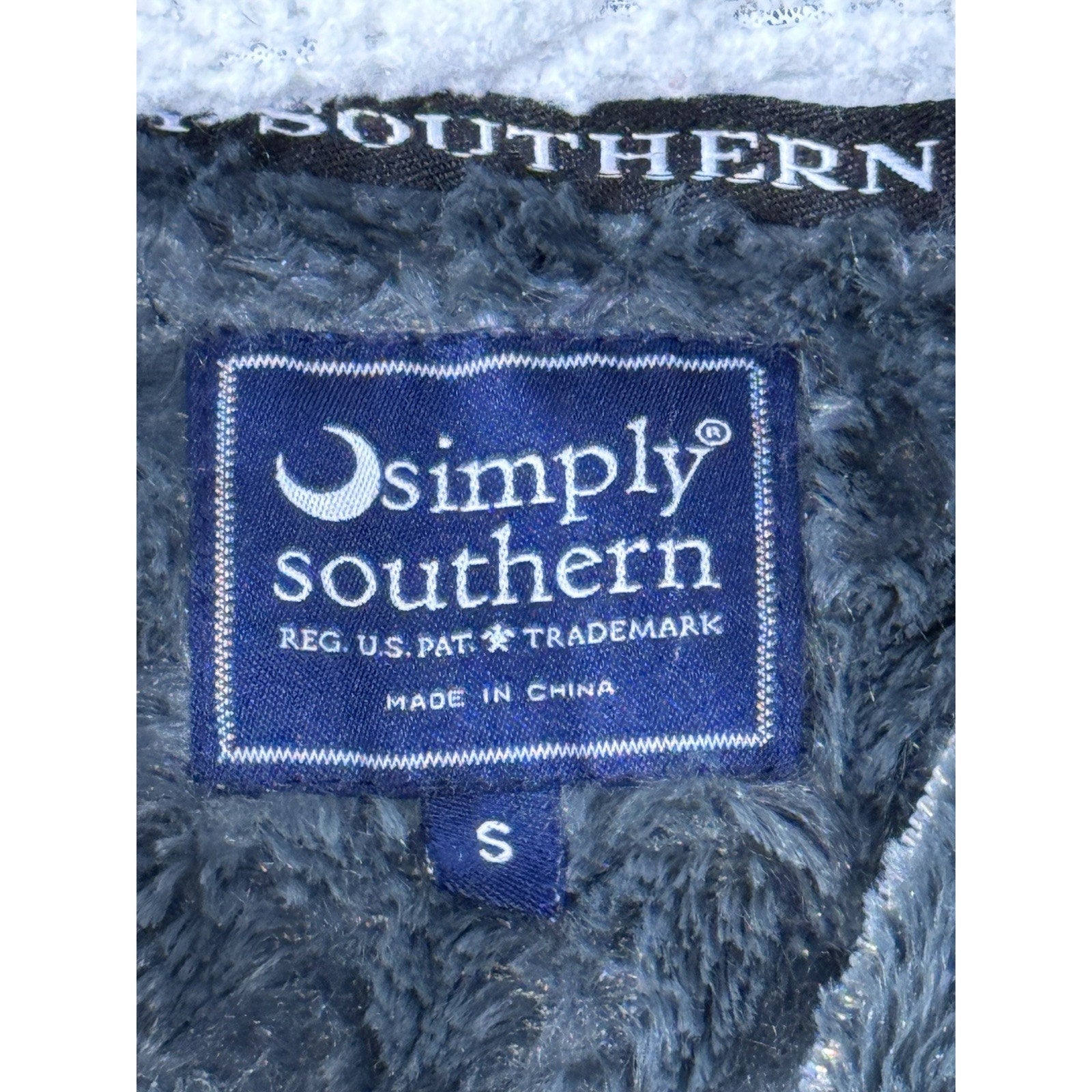 SIMPLY SOUTHERN Gray Blue Fleece Quilted look Fur 1/4 Zip Pullover Small