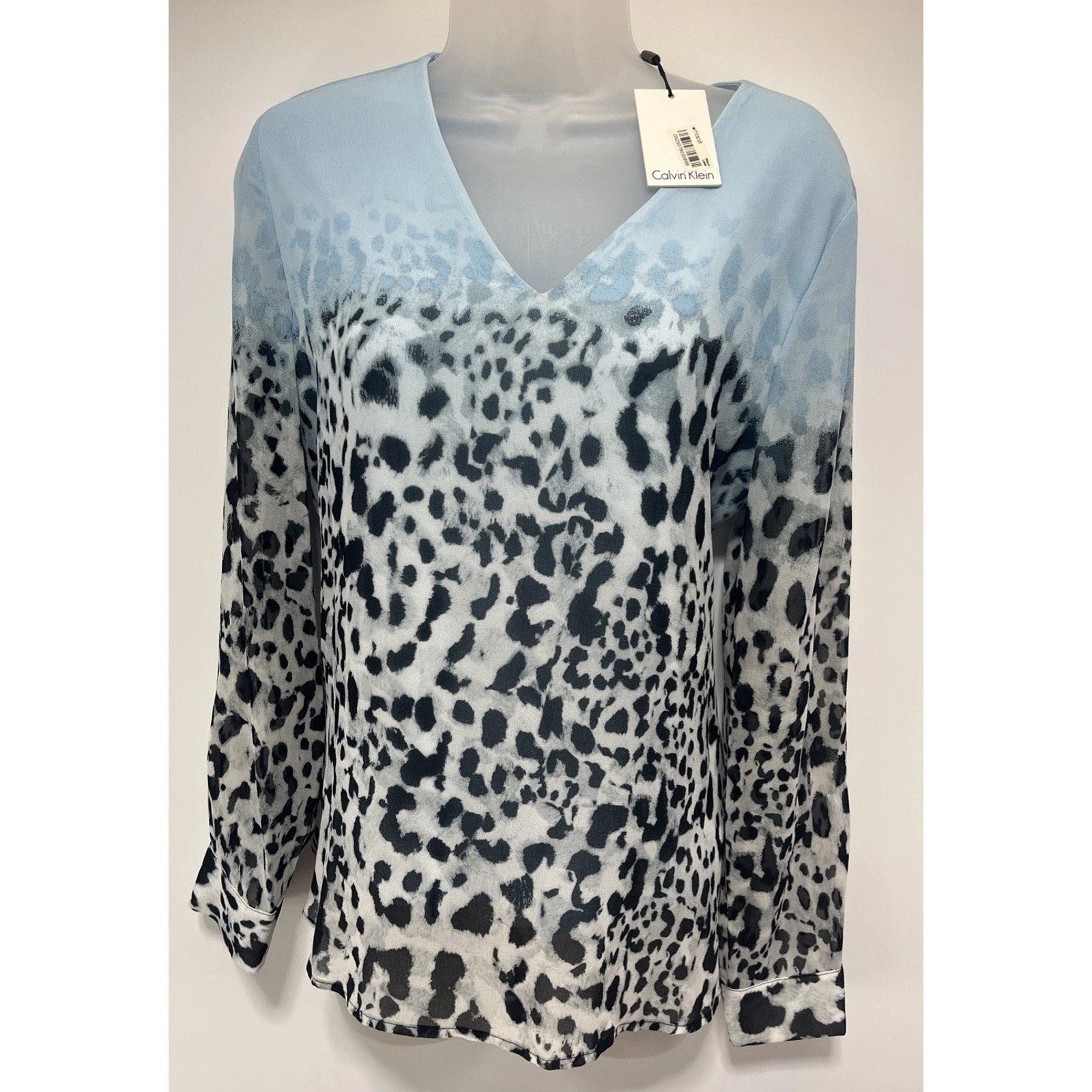 Calvin Klein Women’s Sz S Blue/snow Leopard Long Sleeve Lined V Neck Blouse NWT