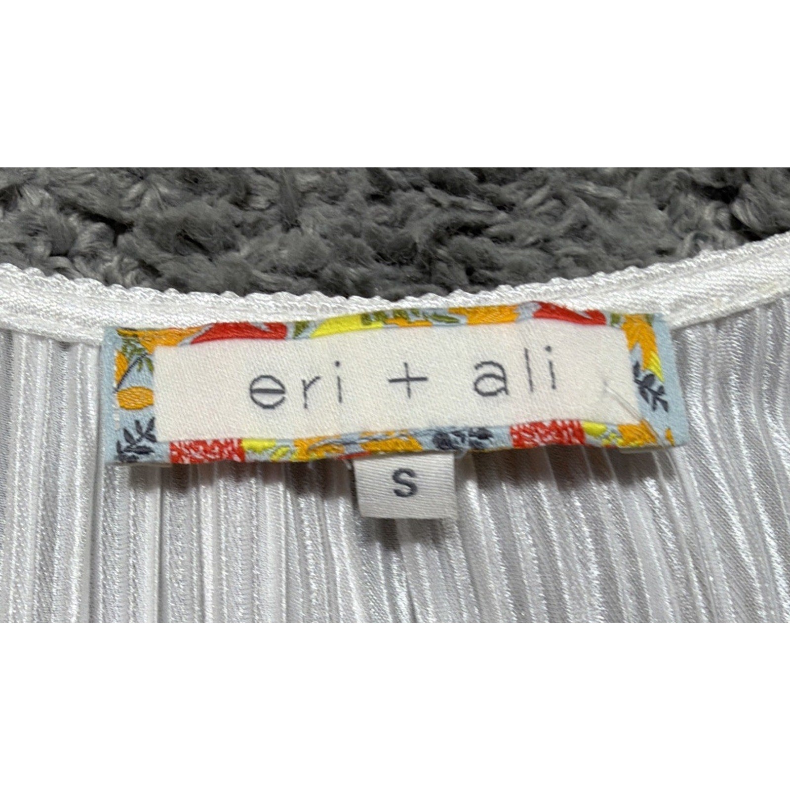 Anthropologie Eri + Ali White Pleated Dolman Sleeve Twist Front Top Womens S NWT