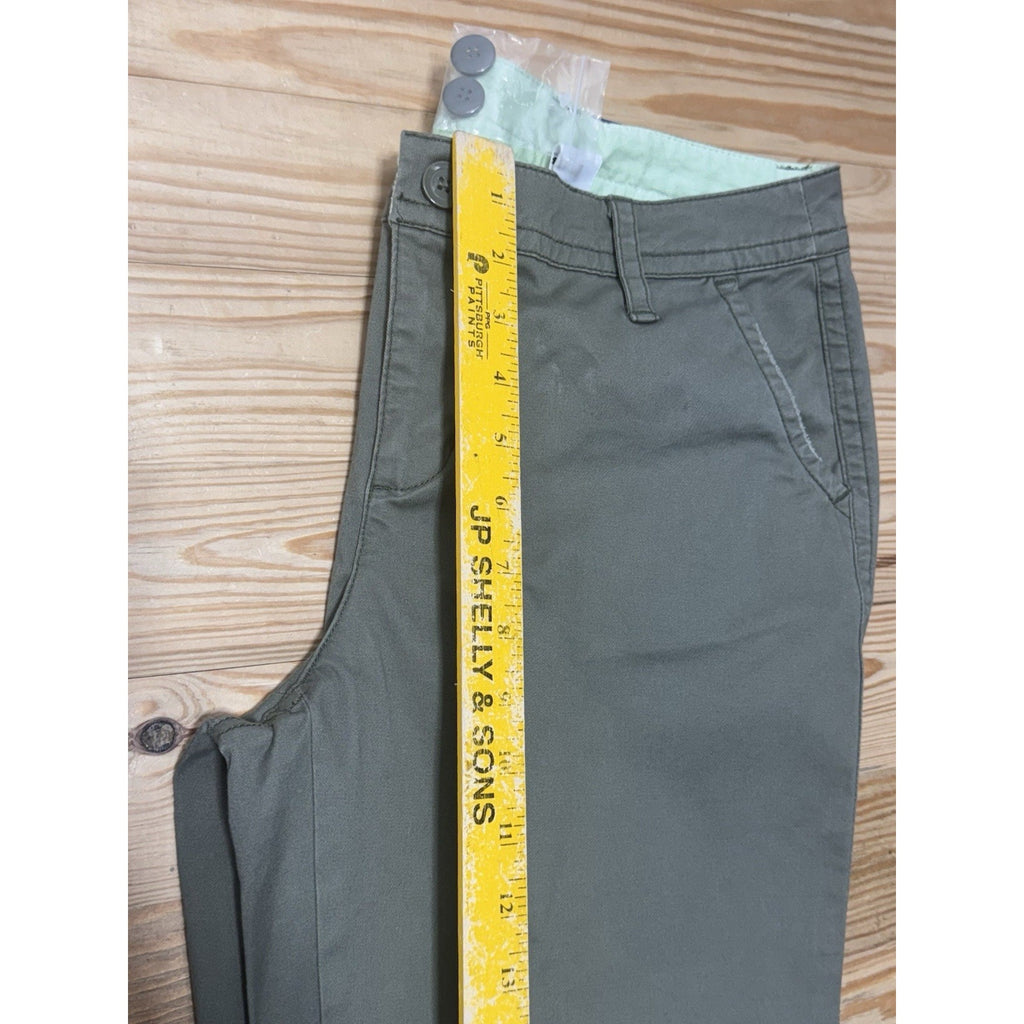 NWT St. John's Bay Comfort Waist Midrise Capri Pants Women’s Size 8 Moor Green