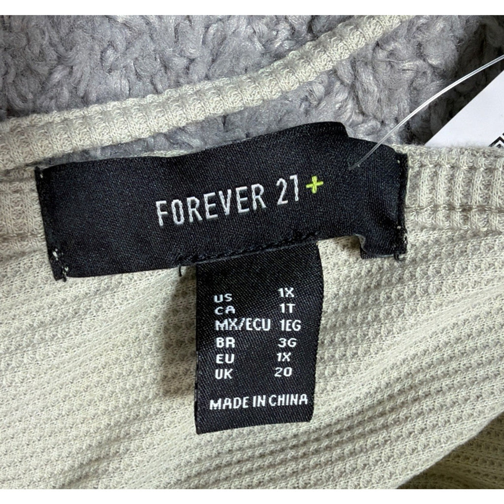 Forever 21 v-neck, tie-back, Tiered dress, 1X NWT Sage Green