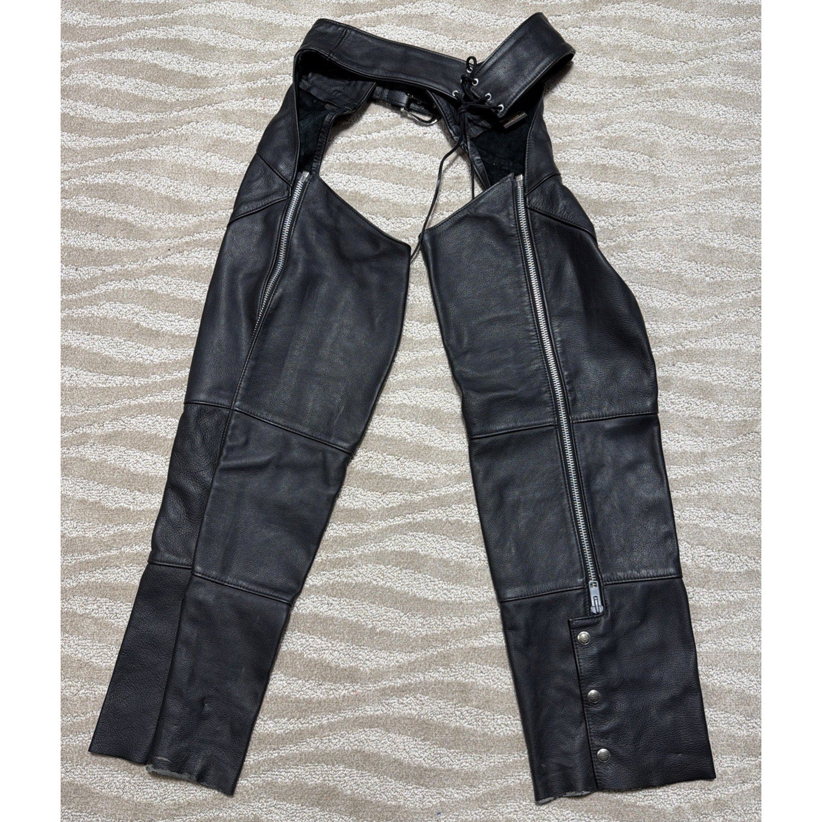 Vtg HARLEY DAVIDSON Chaps L Black Leather Motorcycle Riding Adjustable Made USA