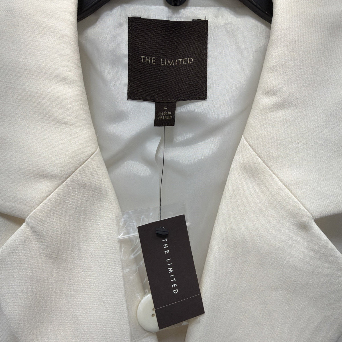 The Limited Ivory Cream Jacket Blazer NWT size L MODERN 2 button Lined Belted