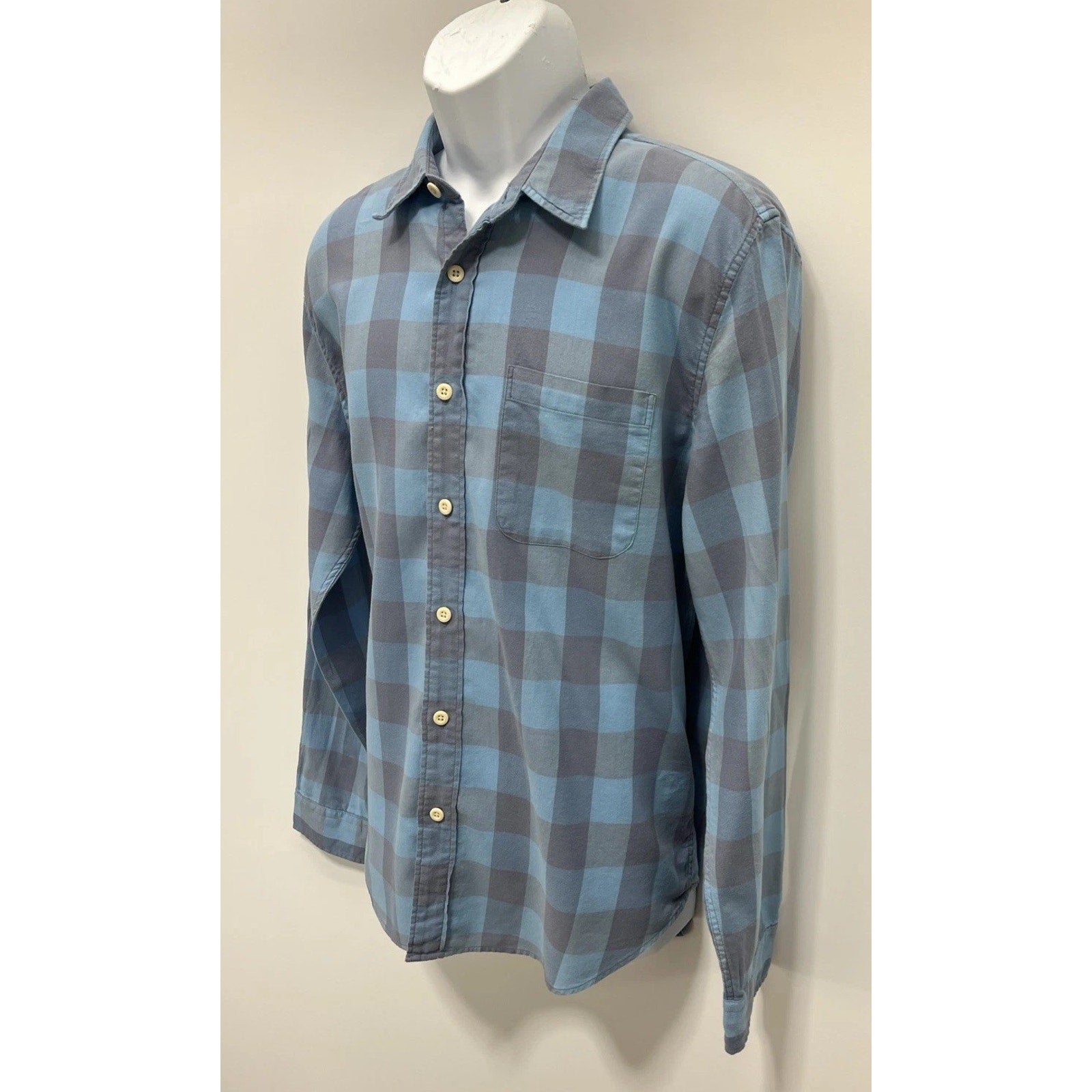 AEO American Eagle Outfitters Shirt Mens Tag Size L Seriously Soft Plaid