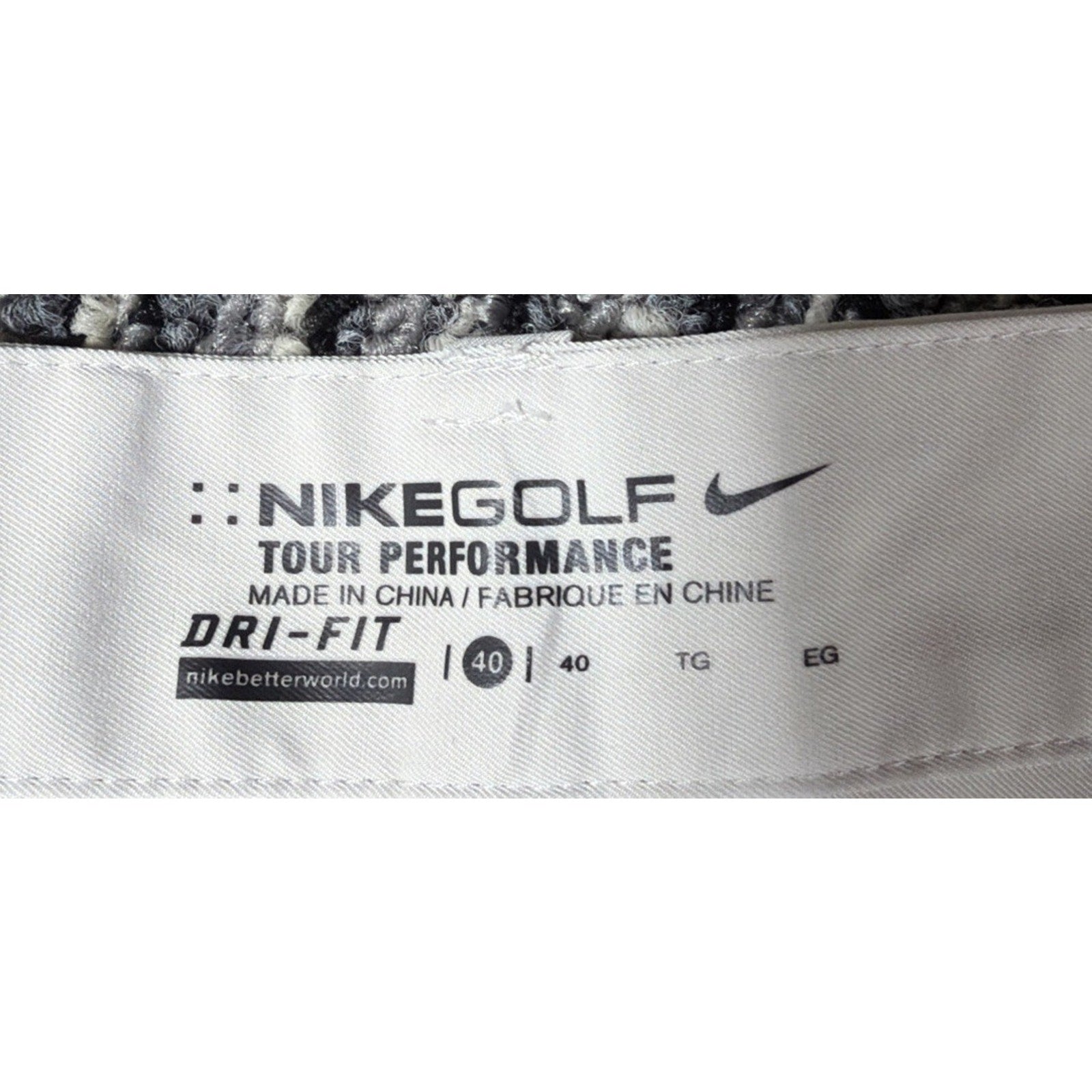 Nike Dri-Fit Tour Performance Biege Golf Shorts Size 40 Stretch
