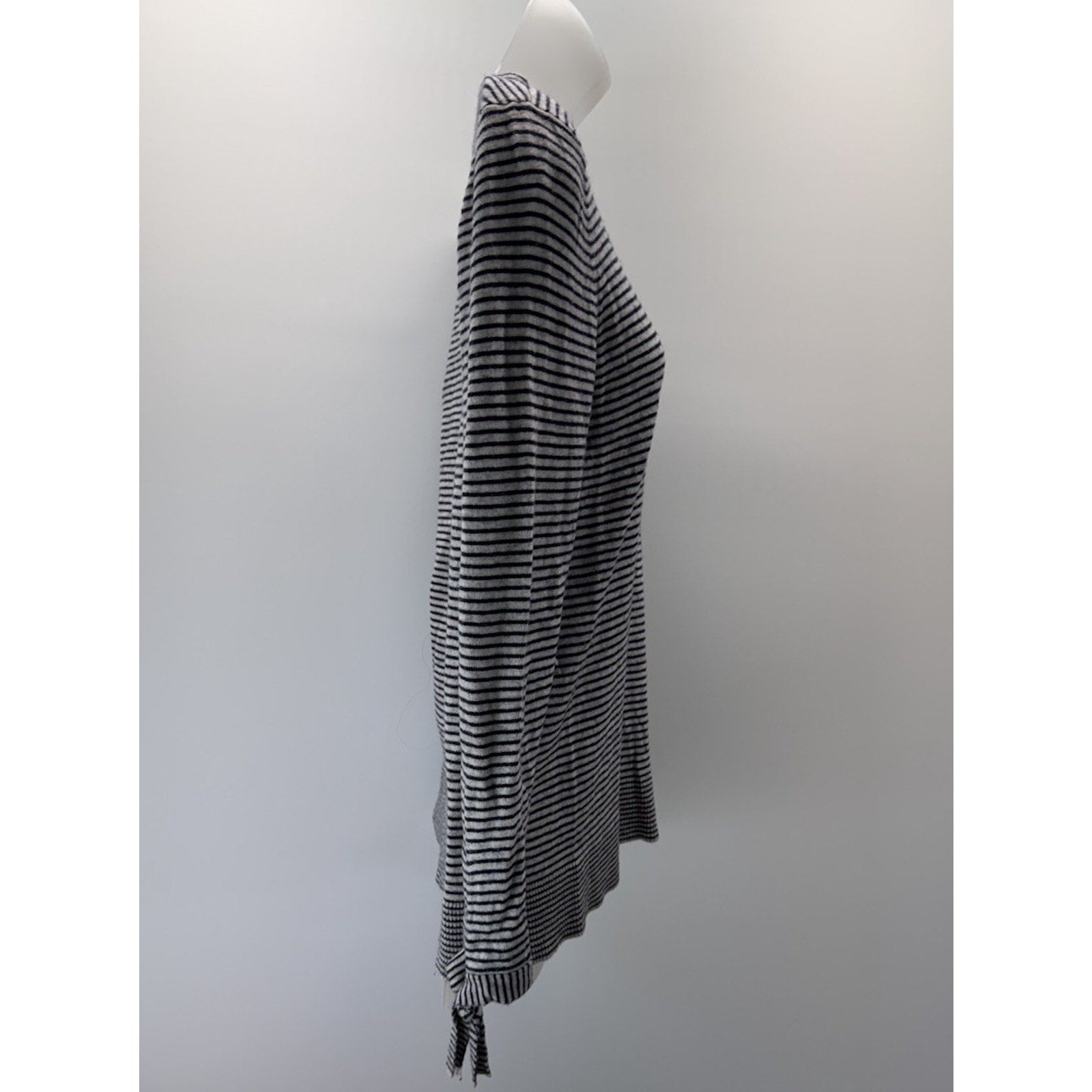 Ann Taylor LOFT Striped Sweater Womens Size S Gray Black Lightweight Pullover
