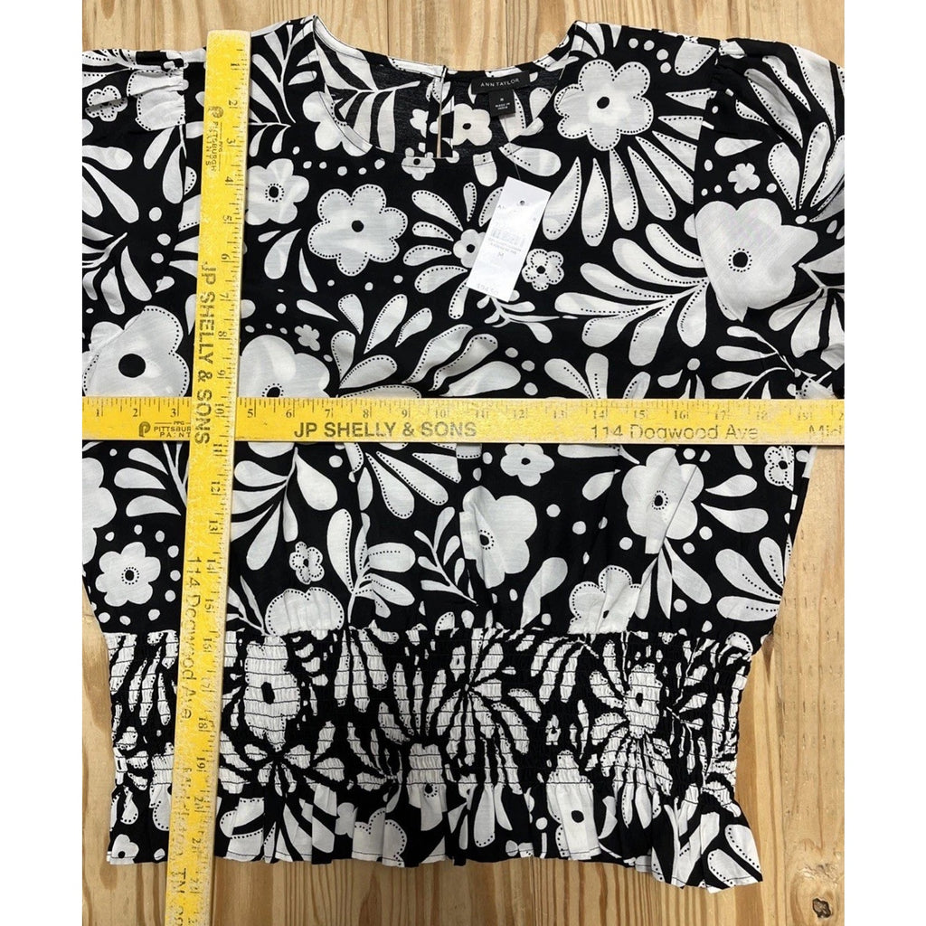 NWT Ann Taylor Blouse Black White Floral Top. Career. Medium 95$ Msrp