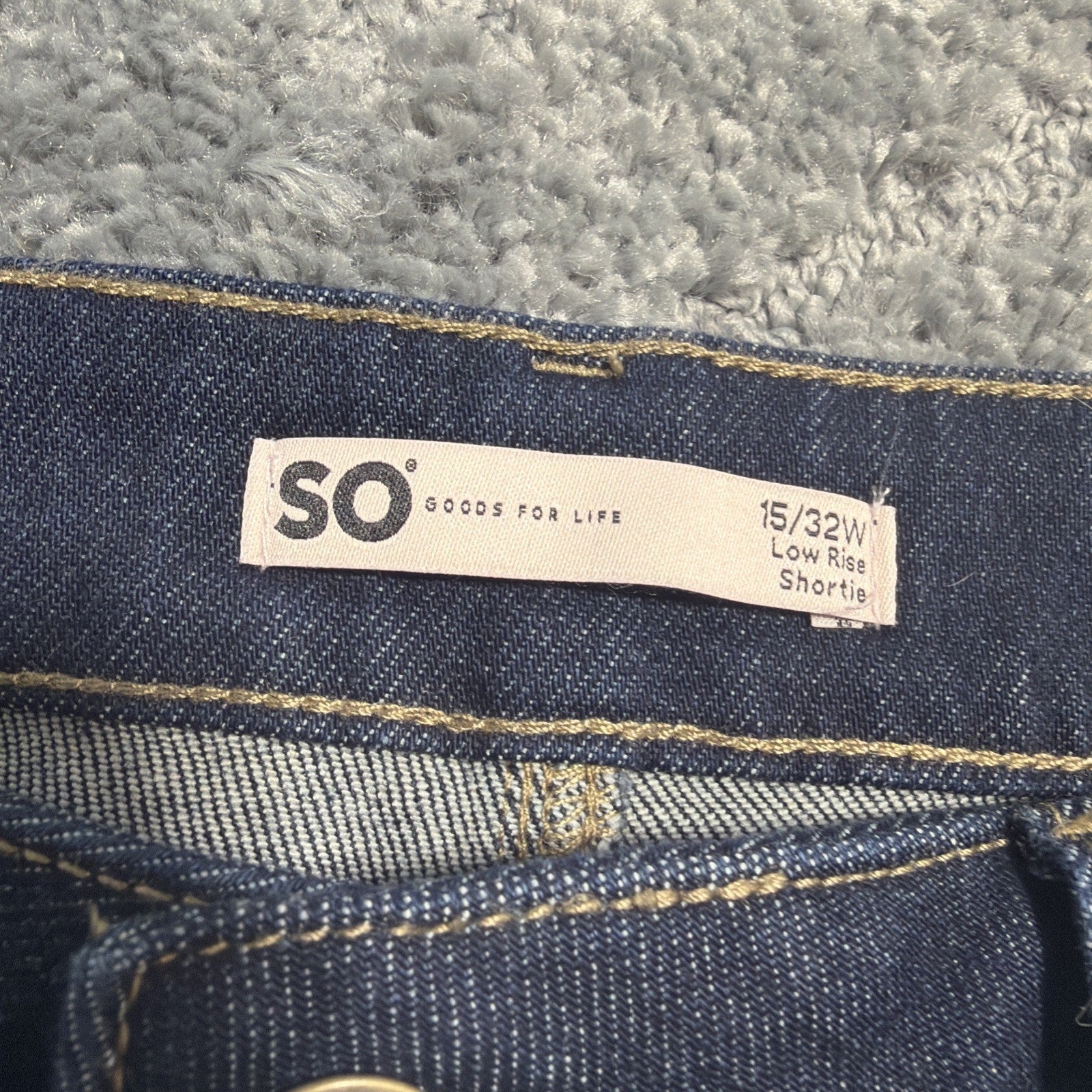 SO GOODS FOR LIFE SHORTS LOW RISE SHORTIE 2.5 IN STRECH CUFFED DENIM 15/32