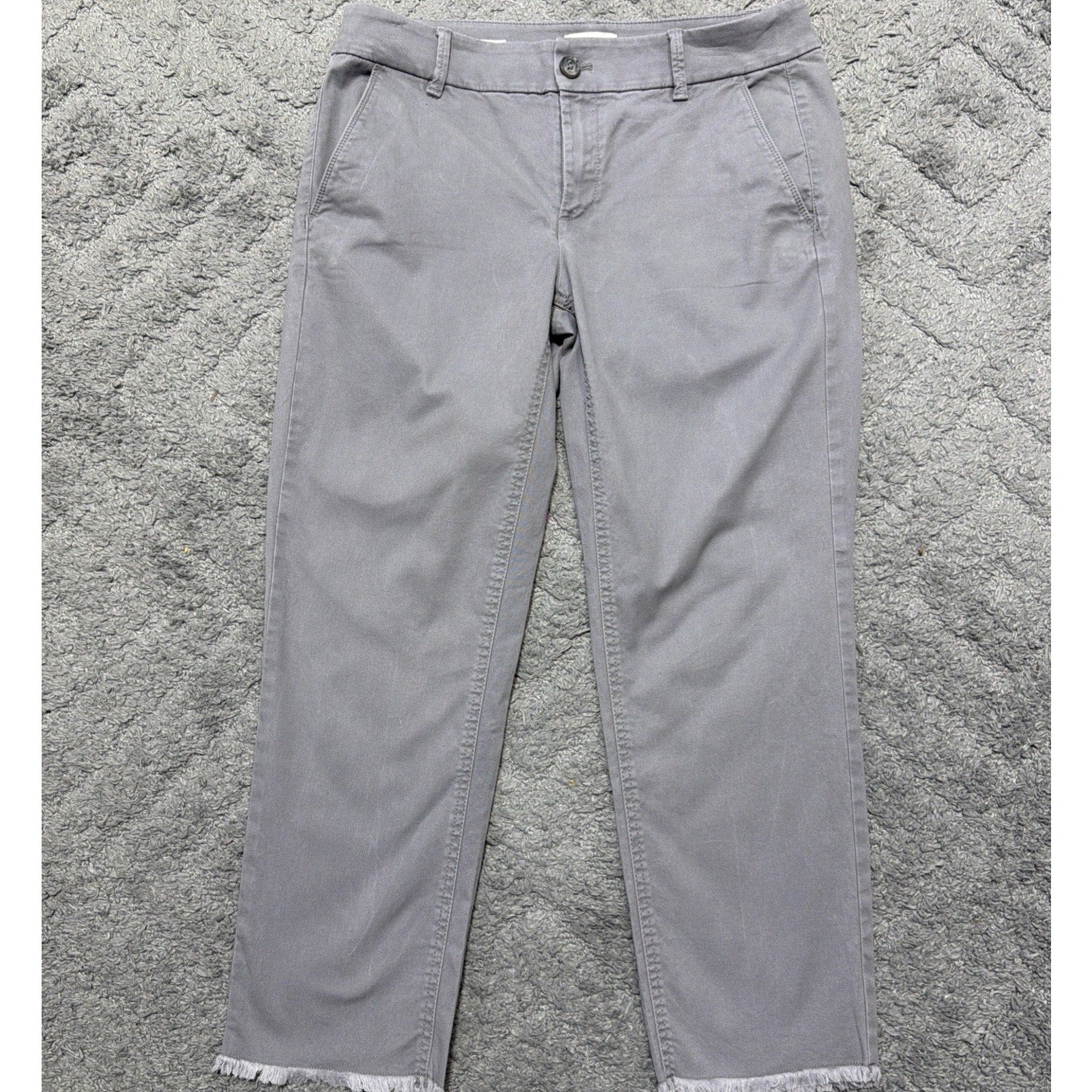 Loft Women's Mid Rise Girlfriend Chino Pants in Gray Raw Hem size 6 33x26