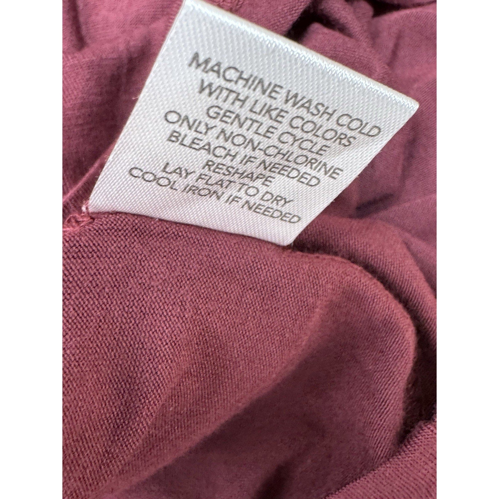 A&I Round Neck 3/4 Peep Hole Sleeve Top Maroon Women’s Size 3X NWT