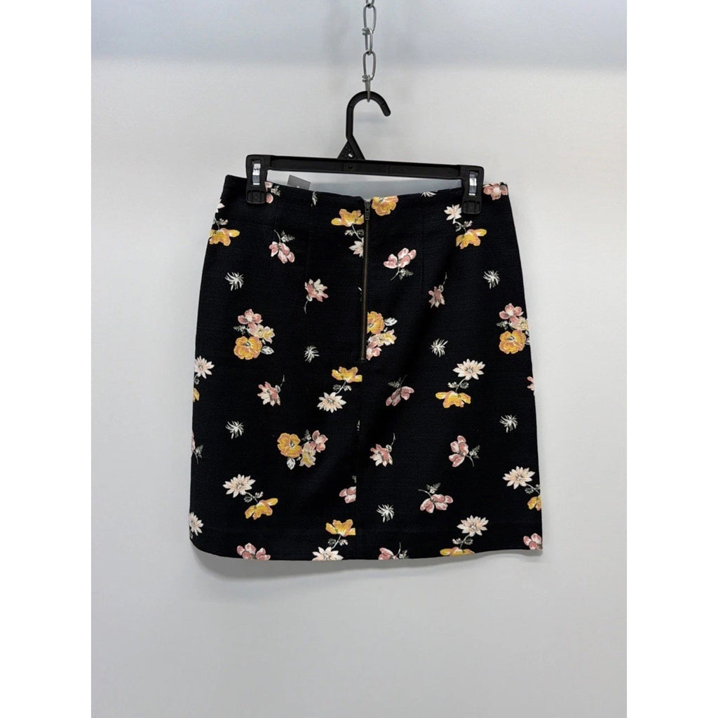 NWT Loft Outlet Women's Size 2 Short Skirt Black with Floral Design