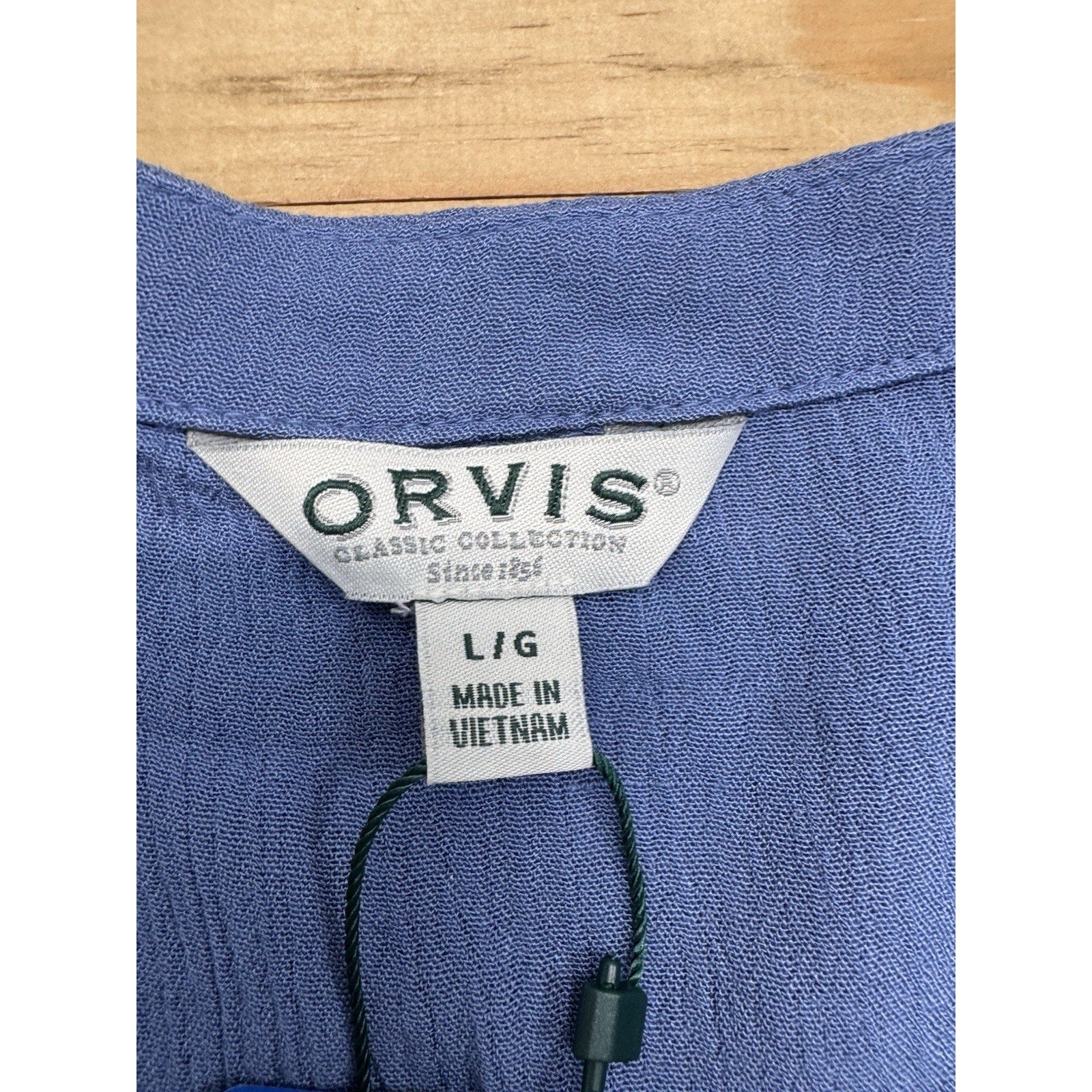 Orvis Short Sleeve Button Up Blue Blouse Women’s Size Large New With Tags