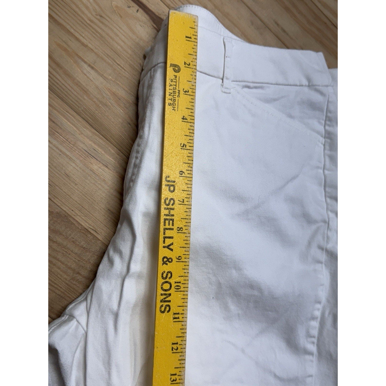St. Johns Bay Mid Rise Capri Pants Womens 14/38 White Flat Front No Size Tag