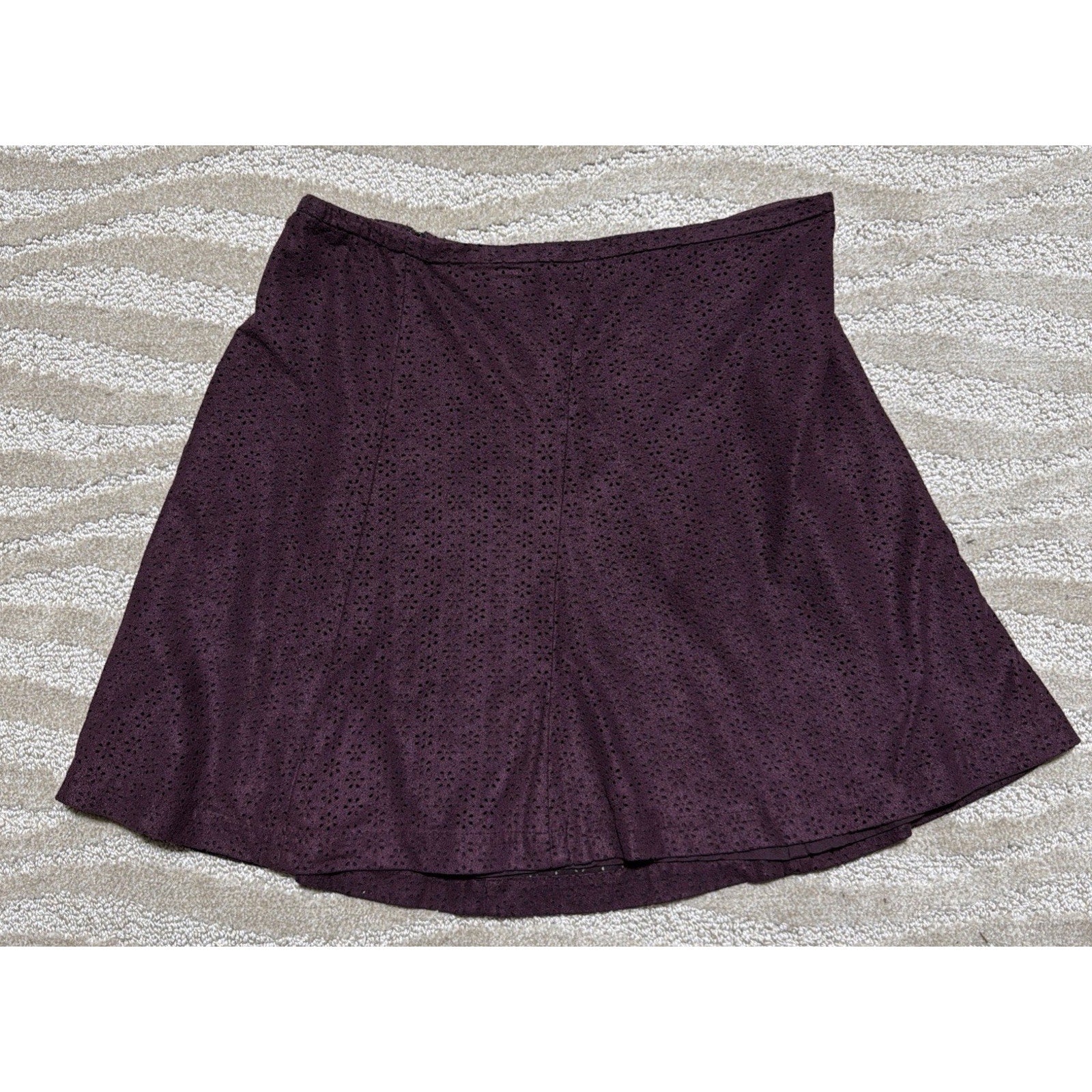 Express Burgundy Wine Purple Red Laser Cut Floral Flare Zip Up Mini Skirt Size 4