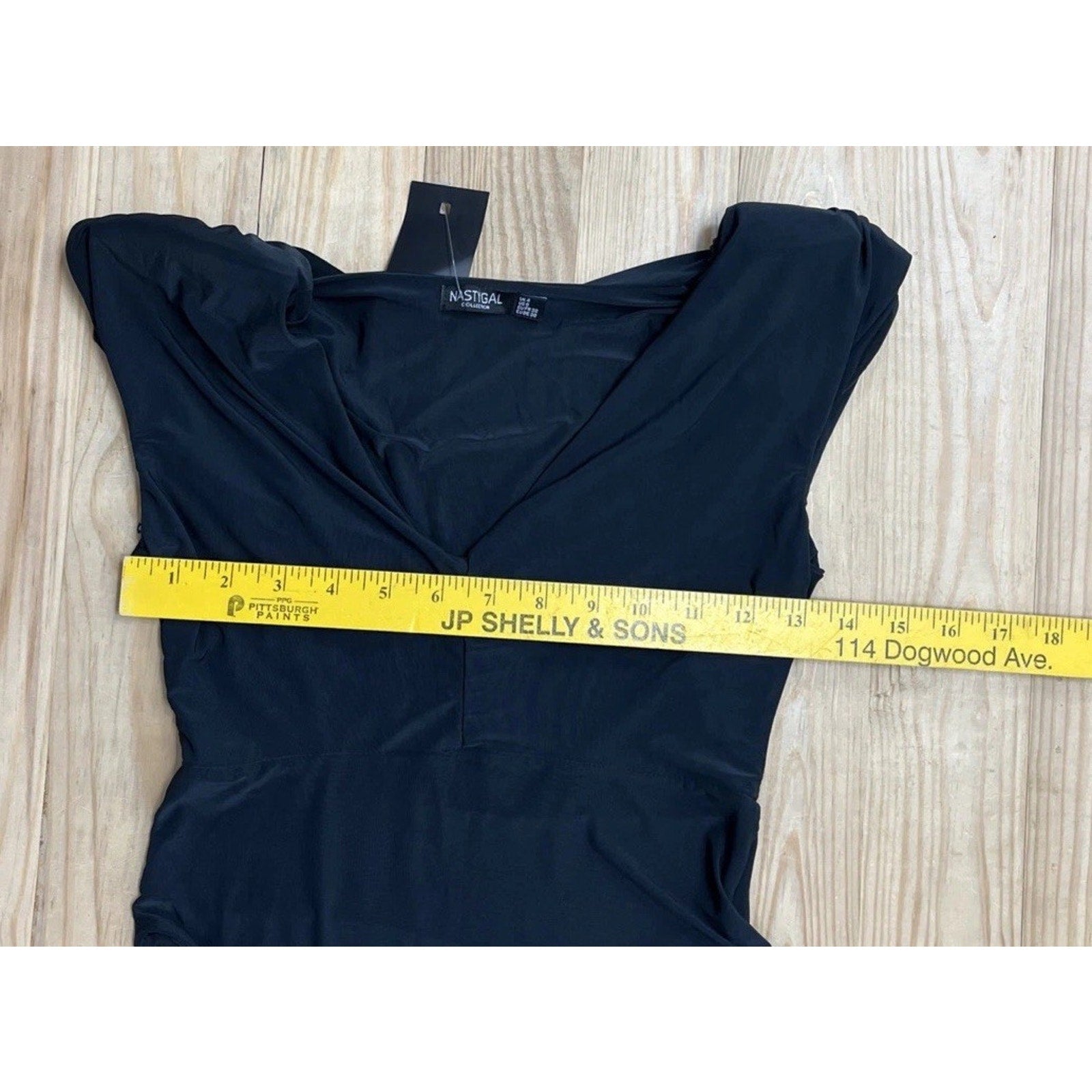 NWT Nasty Gal Shoulder Pad Slinky Plunge Bodysuit Black Size 0