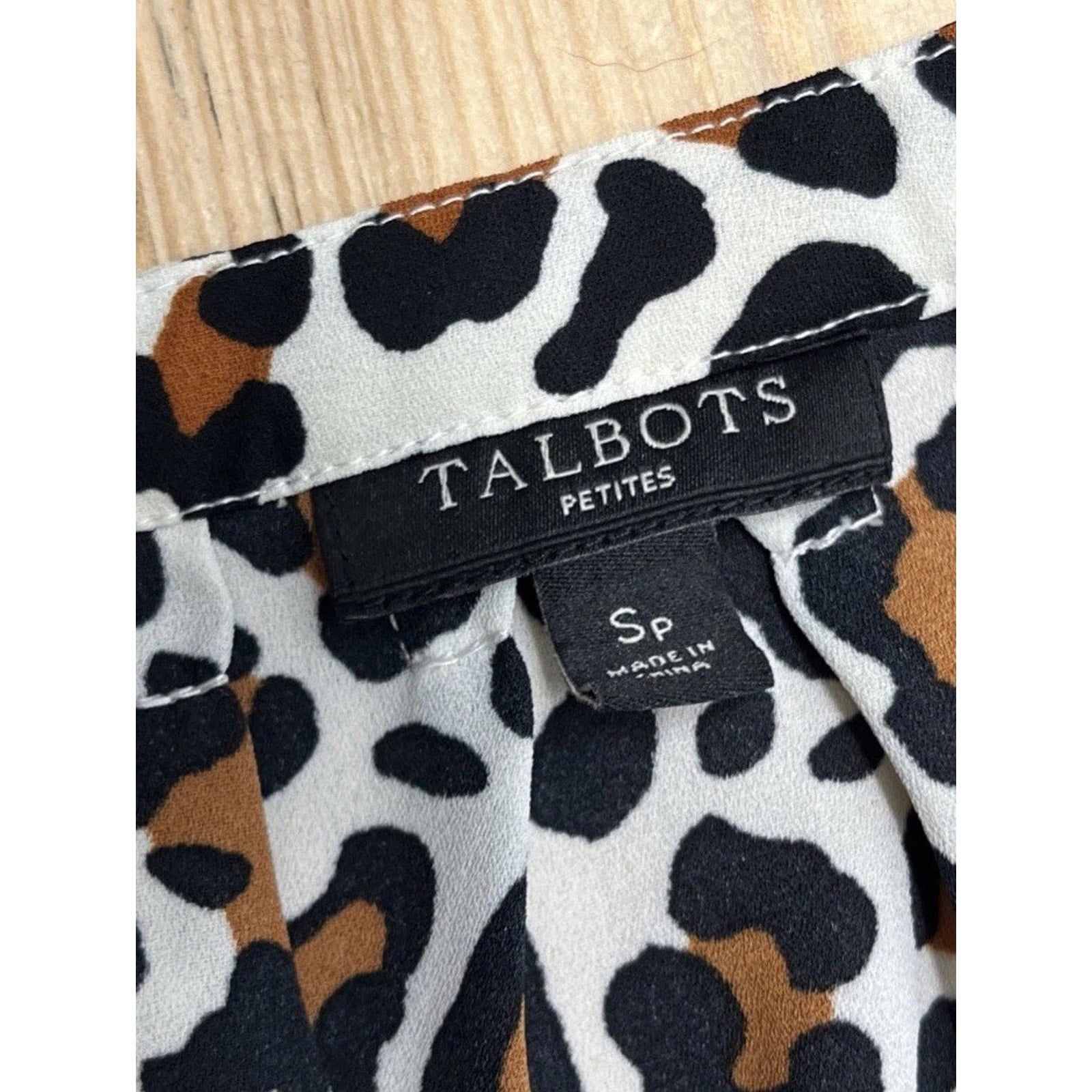 Talbots Plus Sz Small Petite leopard Popover blouse print top blouse tunic shirt