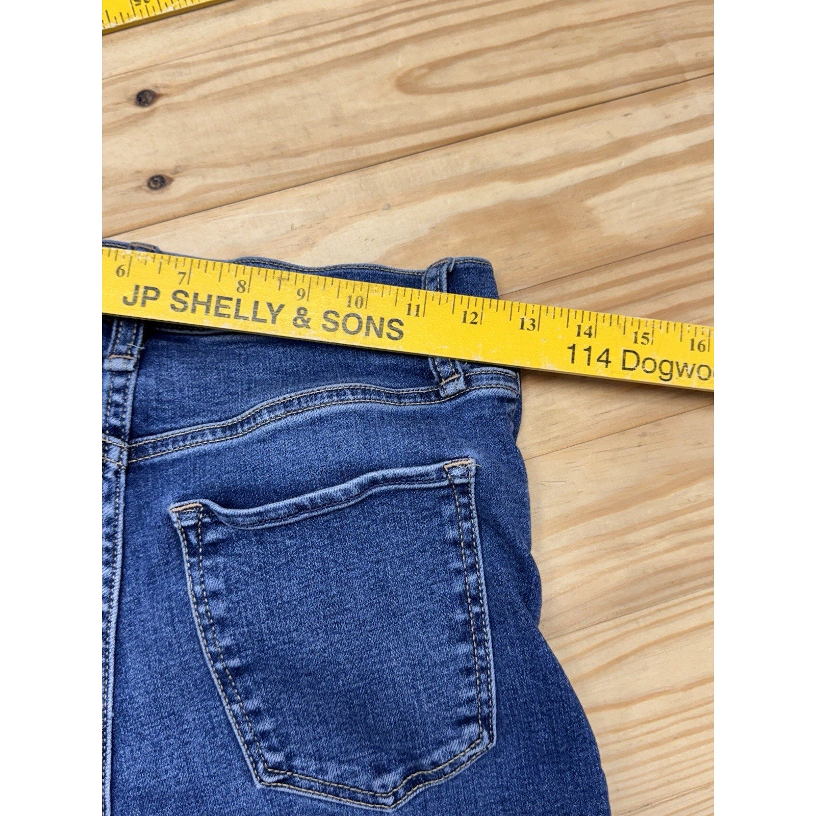Abercrombie Fitch Jeans The Flare Ultra High Rise Medium Wash Women’s 27/4 Slim