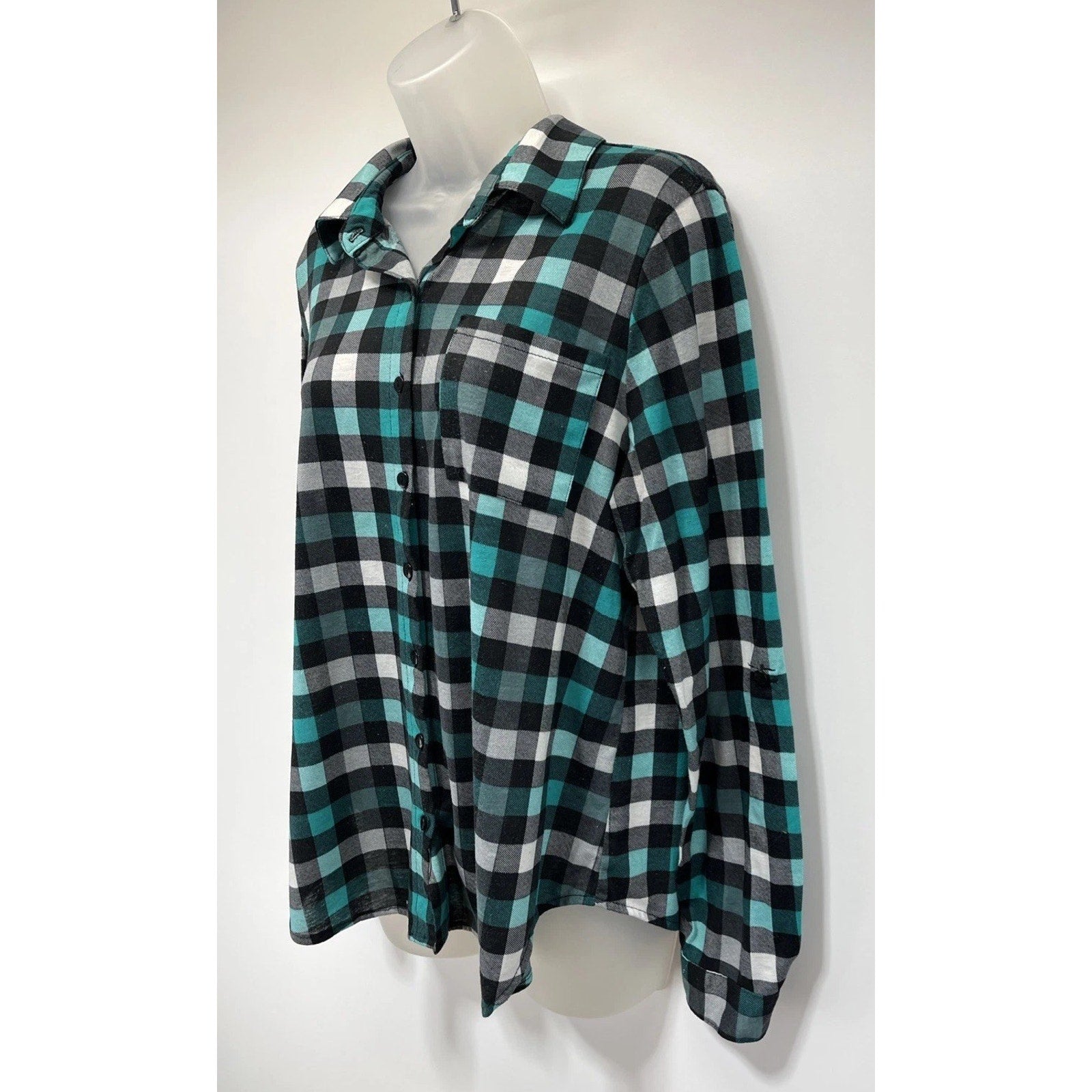 Eden & Olivia Maternity Women's L Long Sleeve Shirt Blue Plaid Button Front