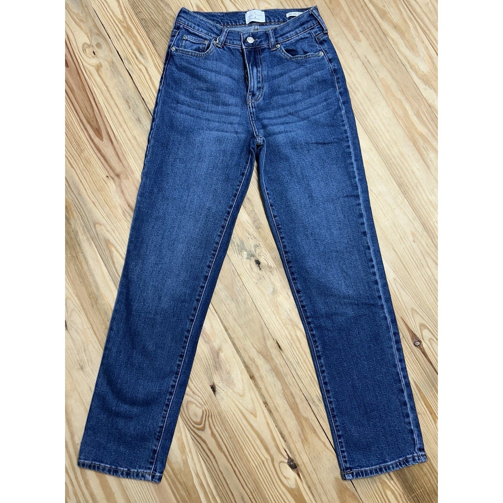 True Craft Womens 8 Blue Jeans Hi Rise Straight Med Wash Denim Ladies 25x28.