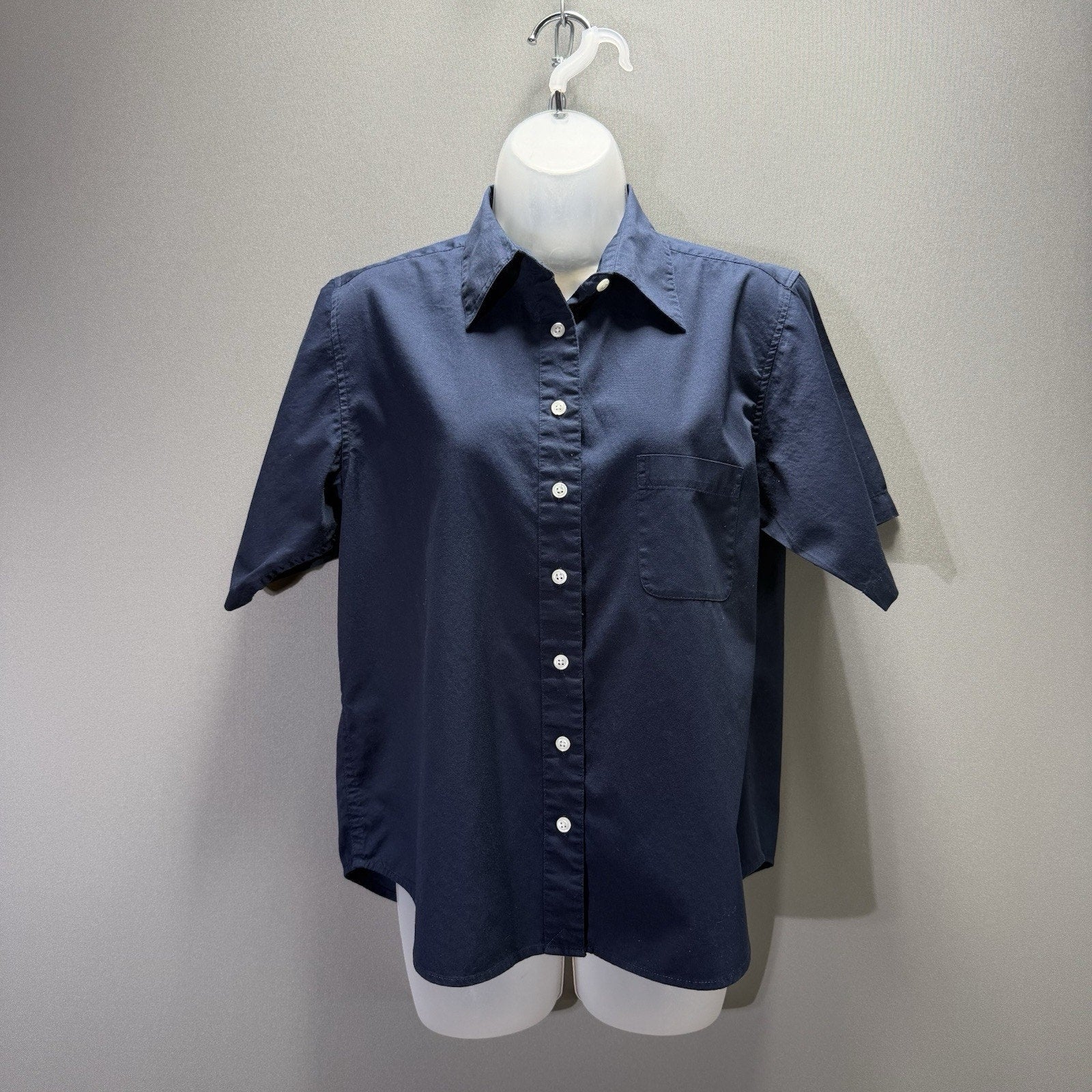BFC Women’s Medium Navy Blue Short Sleeve Button Up Shirt 100% Cotton Pocket