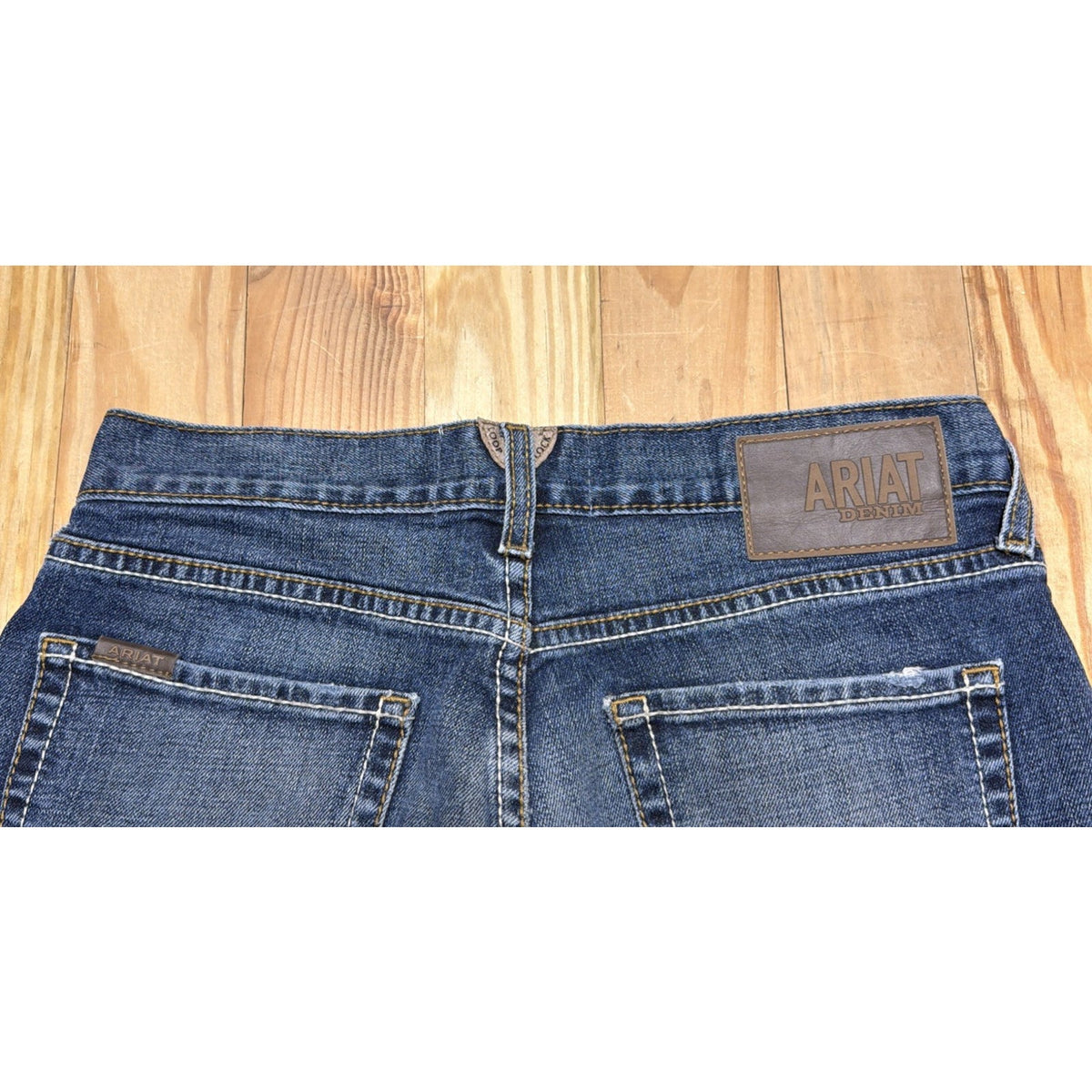 Ariat Mens Jeans 30x32 Blue M5 Straight Leg Madera Stackable Stretch Denim