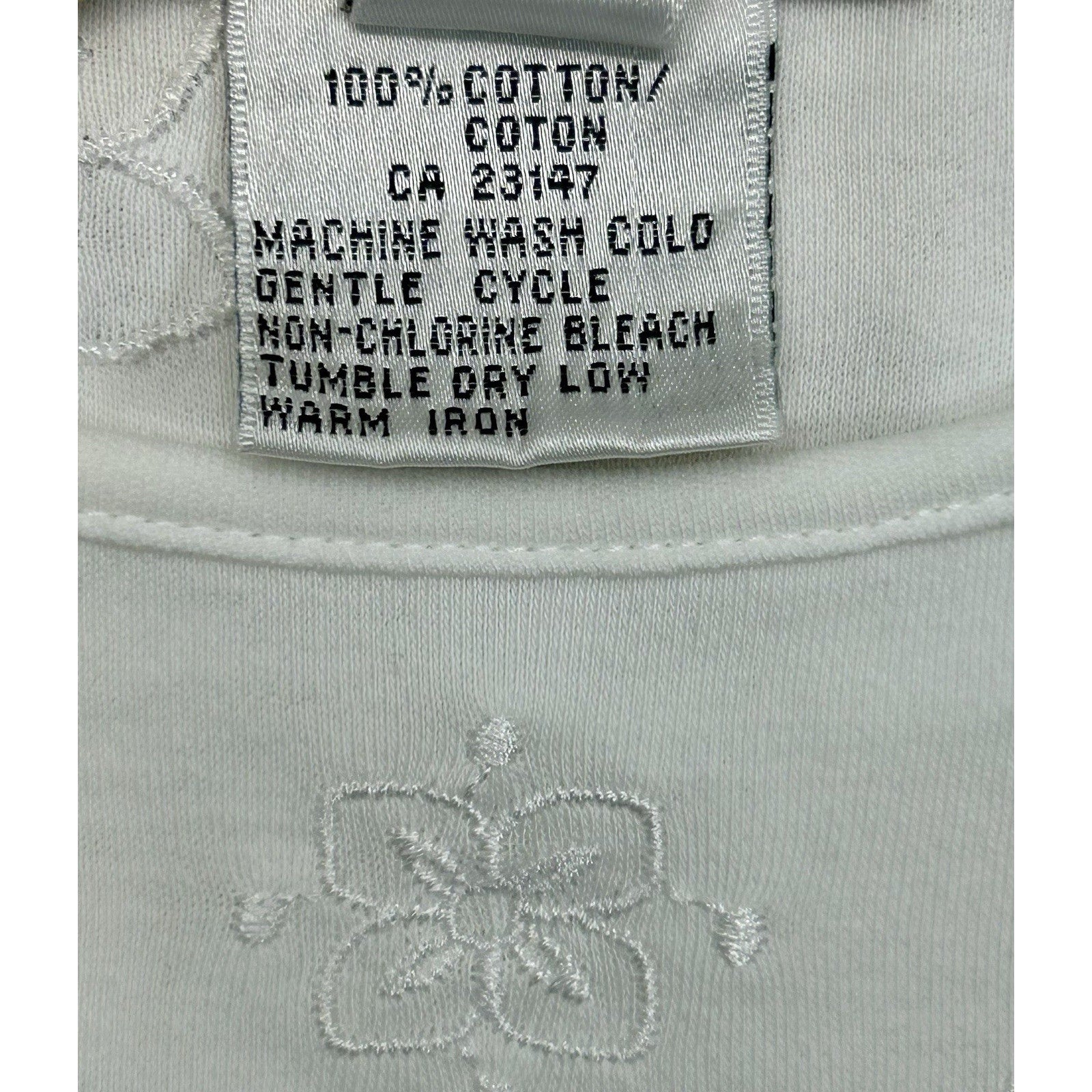 TALBOTS Women's 100%Cotton Short Sleeve Top Embroidered Solid White Size Medium