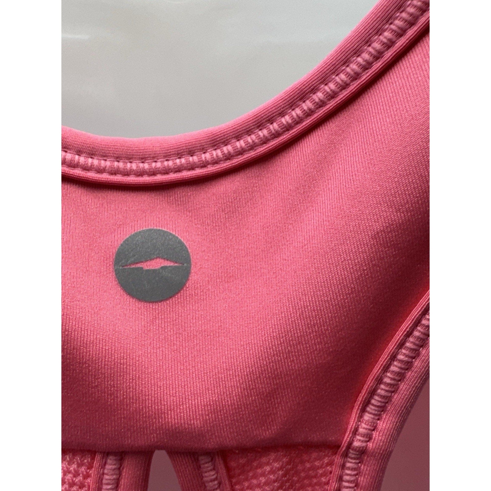 AVIA Women Ventilated Molded Cup Bra Size XXL (22) Hot Pink Hook Loop Closure